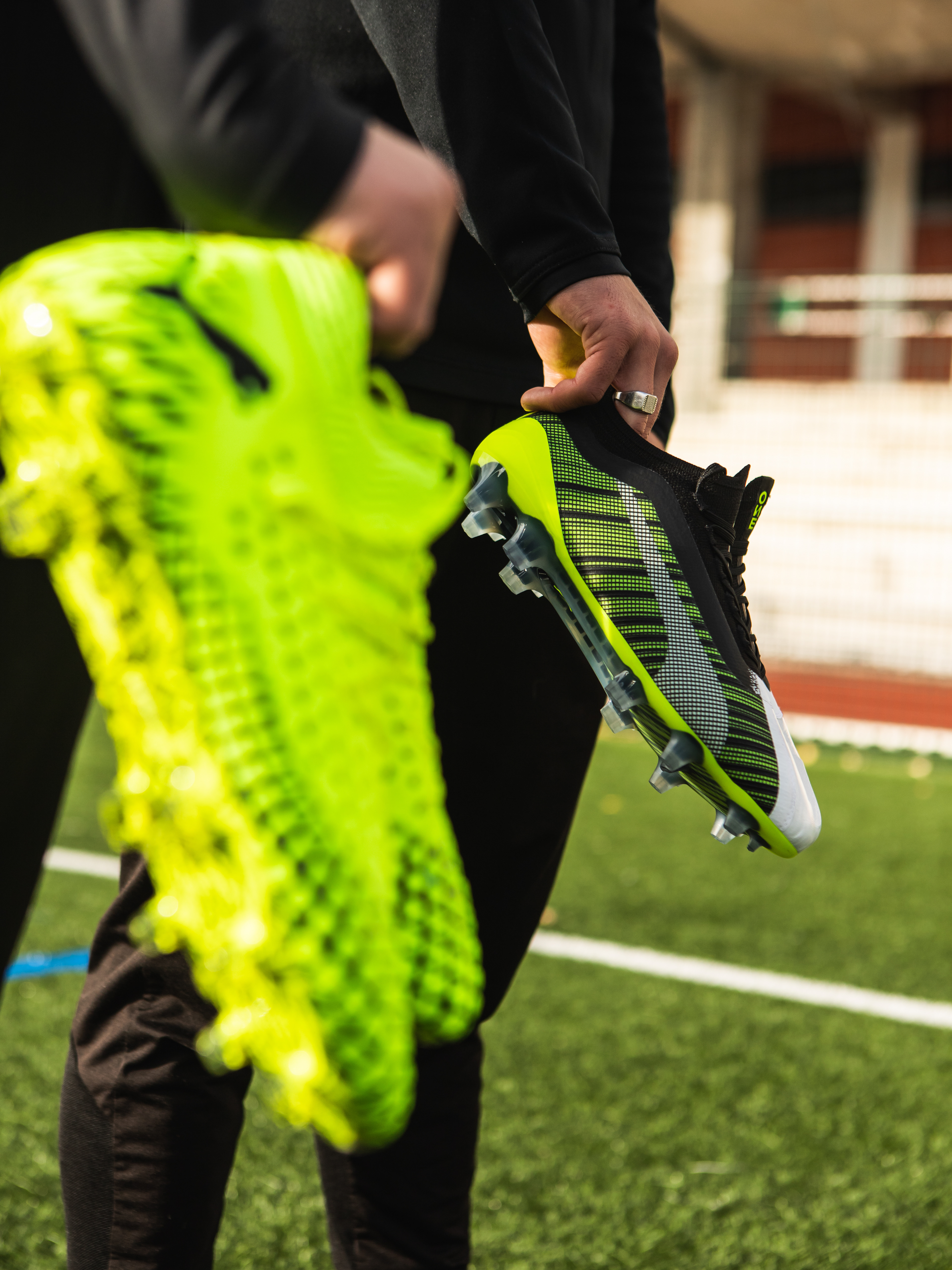 Chaussures de football de la marque Puma à Paris. © Aubin Menestret