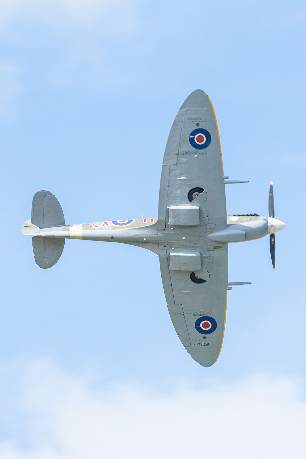 Spitfire MT928 - Headcorn