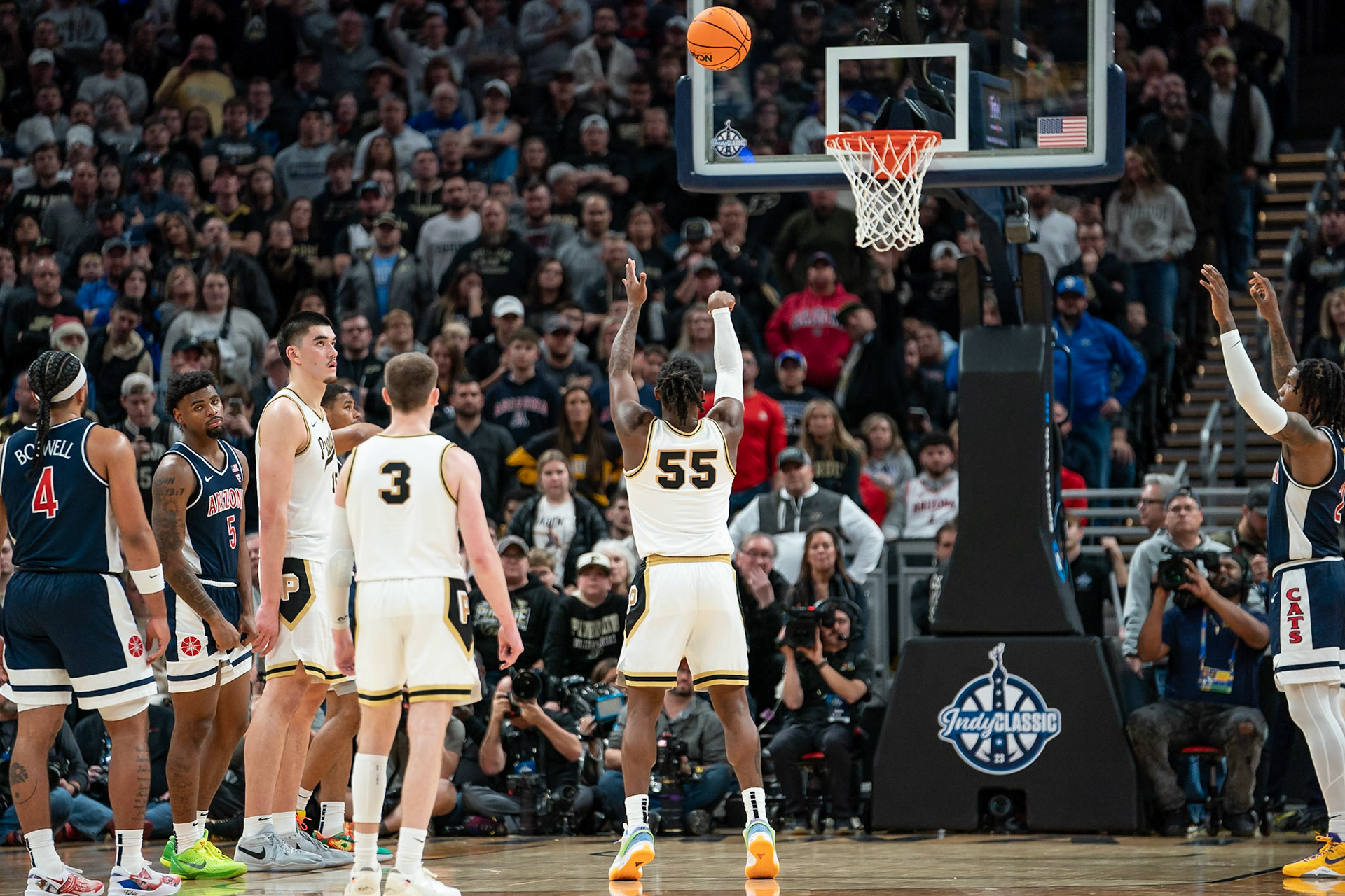 Photo (c) 2023 Bowen Arrow Photographywww.bowenarrowphotography.comIndy Classic basketball game between the Purdue University Boilermakers and the Arizona Univaersity Wildcats