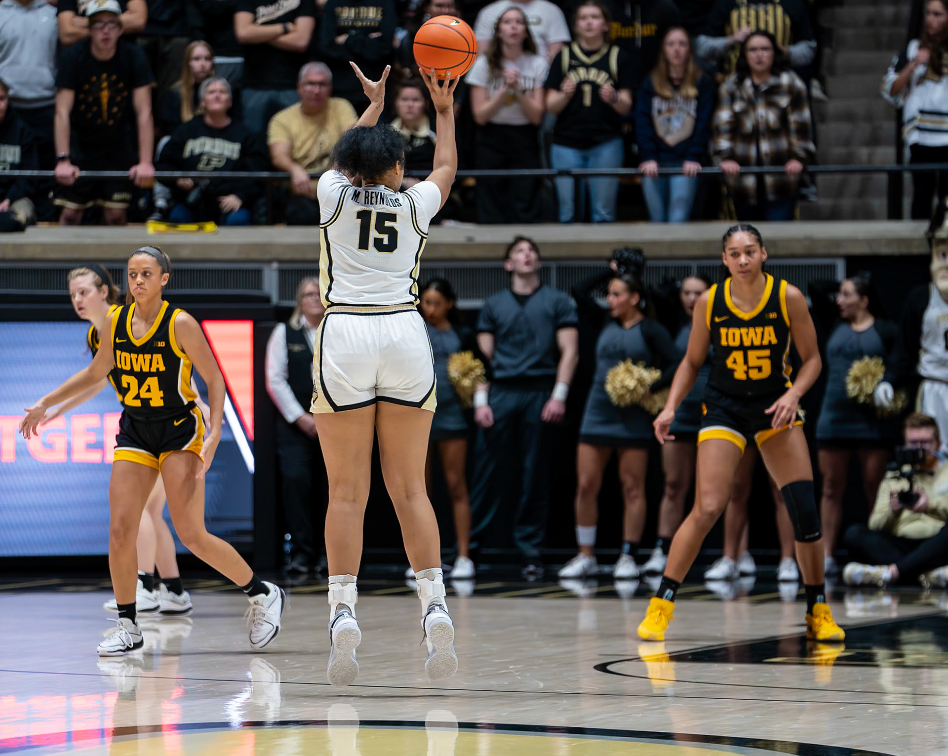 WEST LAFAYETTE, IN - JANUARY 10, 2024: Purdue Sophomore Forward Mila Reynolds (15) competing in Purdue Boilermaker Women's Basketball vs the Iowa Hawkeyes at Mackey Arena(Photo by Steve Bowen / Bowen Arrow Photography / Northern Indiana Sports Report)