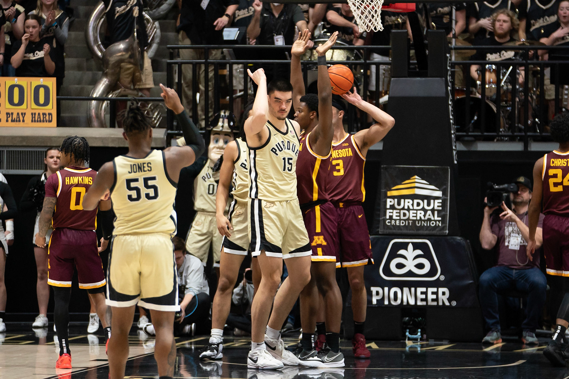 WEST LAFAYETTE, IN - FEBRUARY 15, 2024: Purdue Senior Center Zach Edey (15), Minnesota Sophomore Forward Pharrel Payne (21) in Purdue Boilermakers Men's Basketball vs the Minnesota Golden Gophers at Mackey Arena(Photo by Steve Bowen / Bowen Arrow Photography / Northern Indiana Sports Report)
