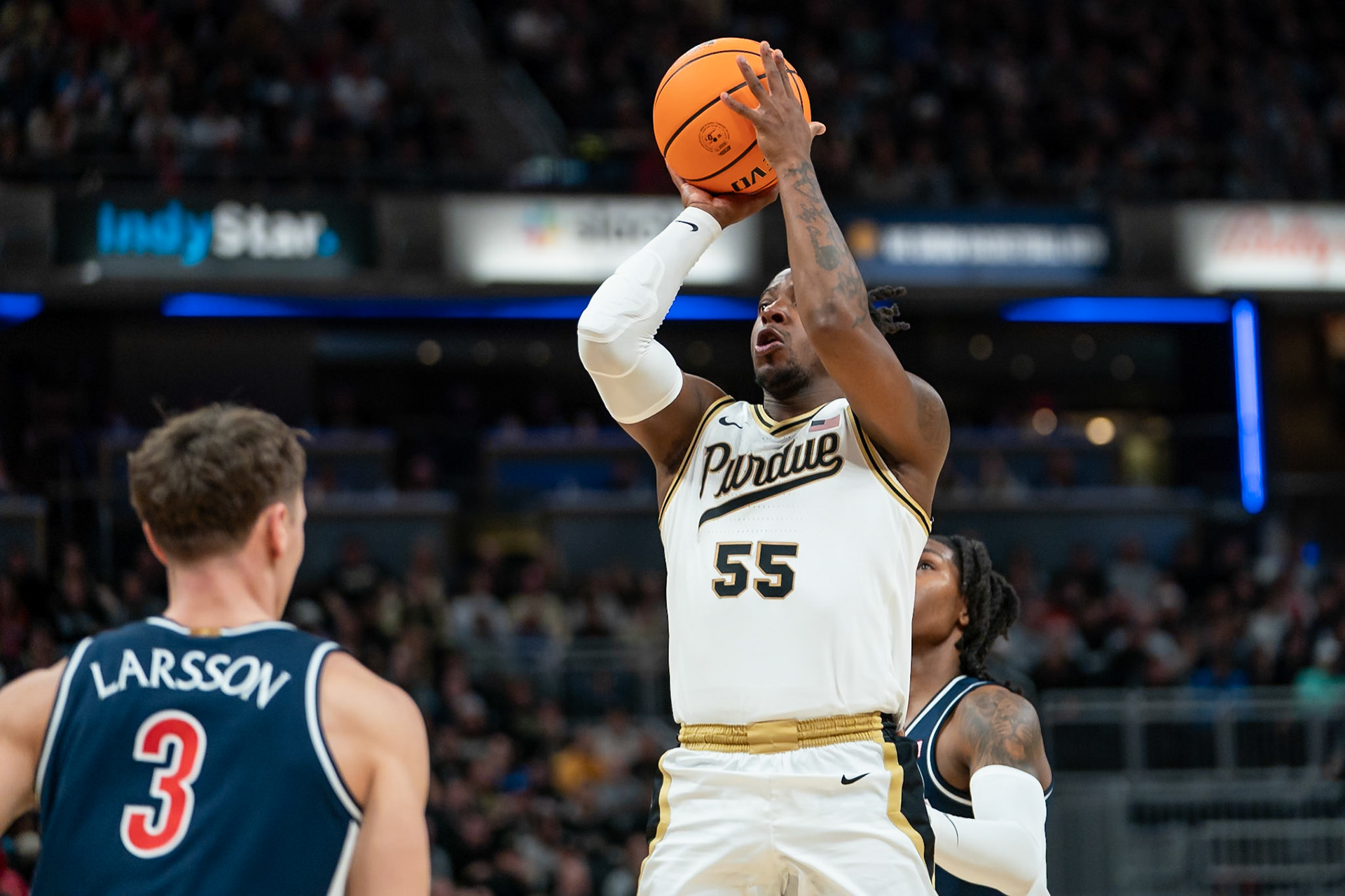 Photo (c) 2023 Bowen Arrow Photographywww.bowenarrowphotography.comIndy Classic basketball game between the Purdue University Boilermakers and the Arizona Univaersity Wildcats