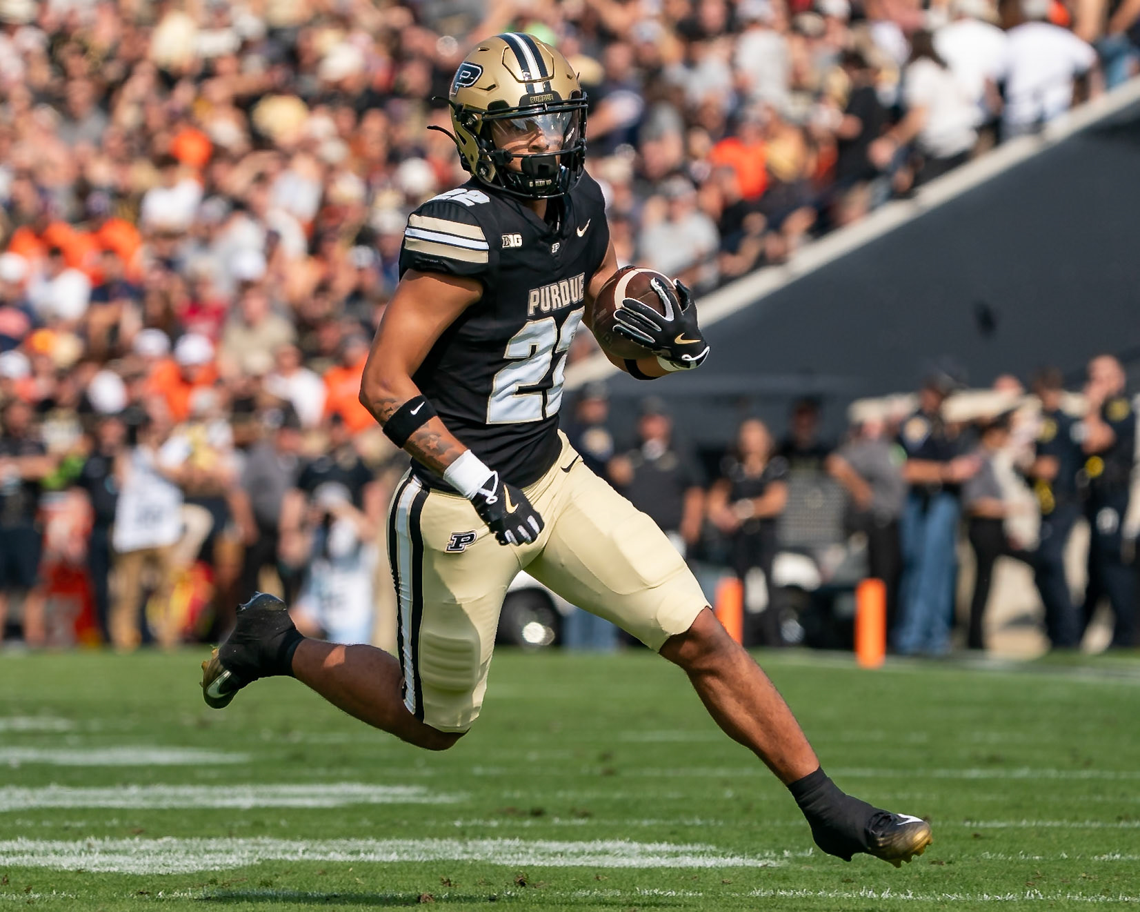 WEST LAFAYETTE, IN - OCTOBER 4, 2025: Purdue University Sophomore Running Back Antonio Harris (22) running out of the backfield during the Purdue Boilermaker Football vs University of Illinois Fighting Illini at Ross-Ade Stadium(Photo by Steve Bowen / Northern Indiana Sports Report)