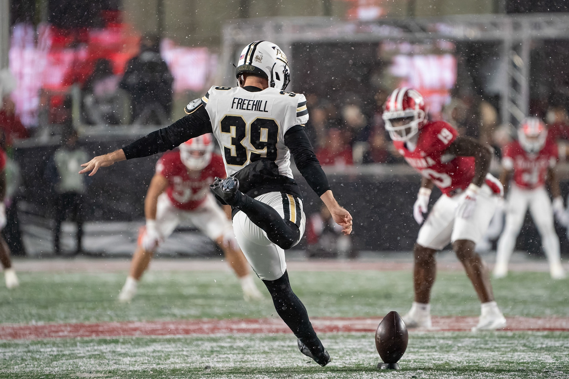 BLOOMINGTON, IN - NOVEMBER 30, 2024: Purdue University Senior Kicker Ben Freehill (39) during the Purdue University Boilermakers at Indiana University Hoosiers Football game at Memorial Stadium(Photo by Steve Bowen / Bowen Arrow Photography / Northern Indiana Sports Report)