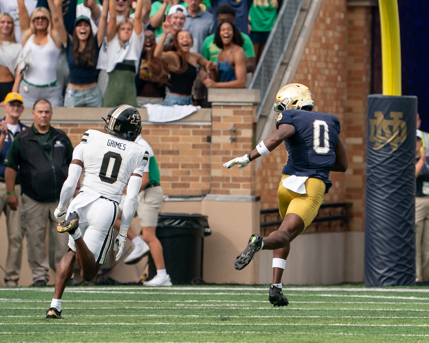 SOUTH BEND, IN - SEPTEMBER 20, 2025: Notre Dame University Senior WR Malachi Fields (0) catching a 66 yard touchdown pass as he speeds past Purdue University's Senior Defensive Back Tony Grimes (0) during the Purdue Boilermakers at Notre Dame Fighting Irish Football at Notre Dame Stadium(Photo by Steve Bowen / Northern Indiana Sports Report)