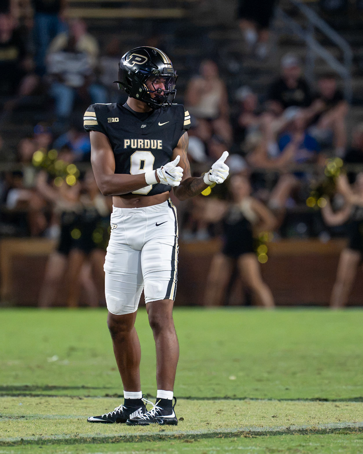 WEST LAFAYETTE, IN - SEPTEMBER 4, 2026: Purdue University Sophomore Defensive Lineman T.J. Lindsey (9) gives the thumbs up before a kickoff during the Purdue Boilermaker Football game vs the Indiana State Sycamores at Ross-Ade Stadium(Photo by Steve Bowen / Northern Indiana Sports Report)