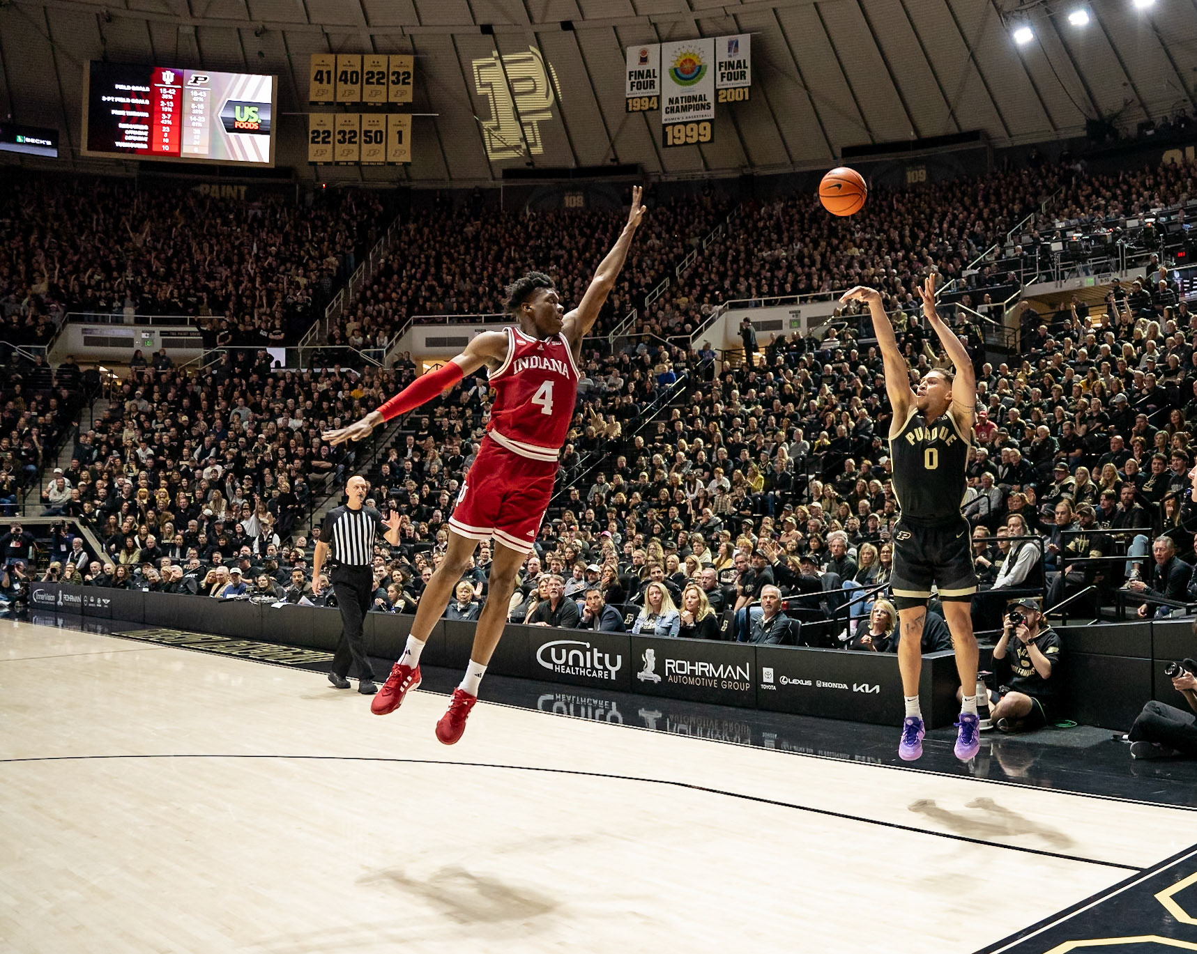 WEST LAFAYETTE, IN - FEBRUARY 10, 2024: Purdue Senior Center Zach Edey (15), Indiana Sophomore Center Kel'el Ware (1) in Purdue Boilermaker vs Indiana Hoosiers Basketball at Mackey Arena(Photo by Steve Bowen / Bowen Arrow Photography / Northern Indiana Sports Report)