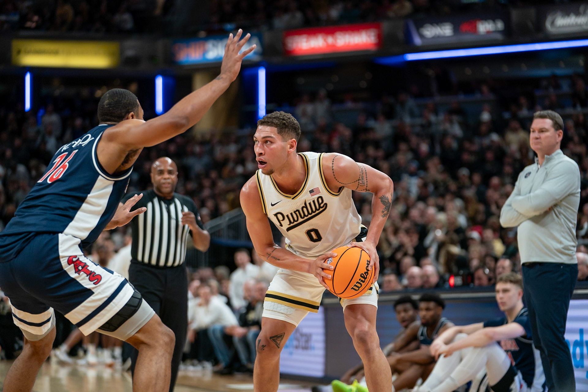 Photo (c) 2023 Bowen Arrow Photographywww.bowenarrowphotography.comIndy Classic basketball game between the Purdue University Boilermakers and the Arizona Univaersity Wildcats
