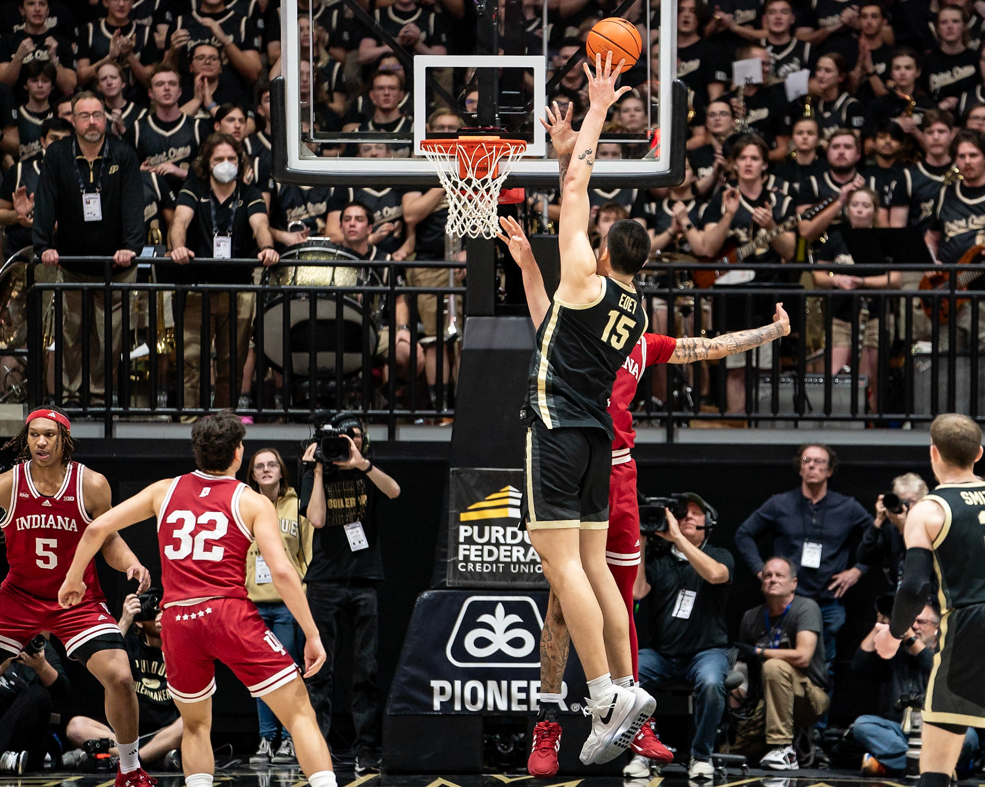 WEST LAFAYETTE, IN - FEBRUARY 10, 2024: Purdue Senior Center Zach Edey (15), Indiana Sophomore Center Kel'el Ware (1) in Purdue Boilermaker vs Indiana Hoosiers Basketball at Mackey Arena(Photo by Steve Bowen / Bowen Arrow Photography / Northern Indiana Sports Report)