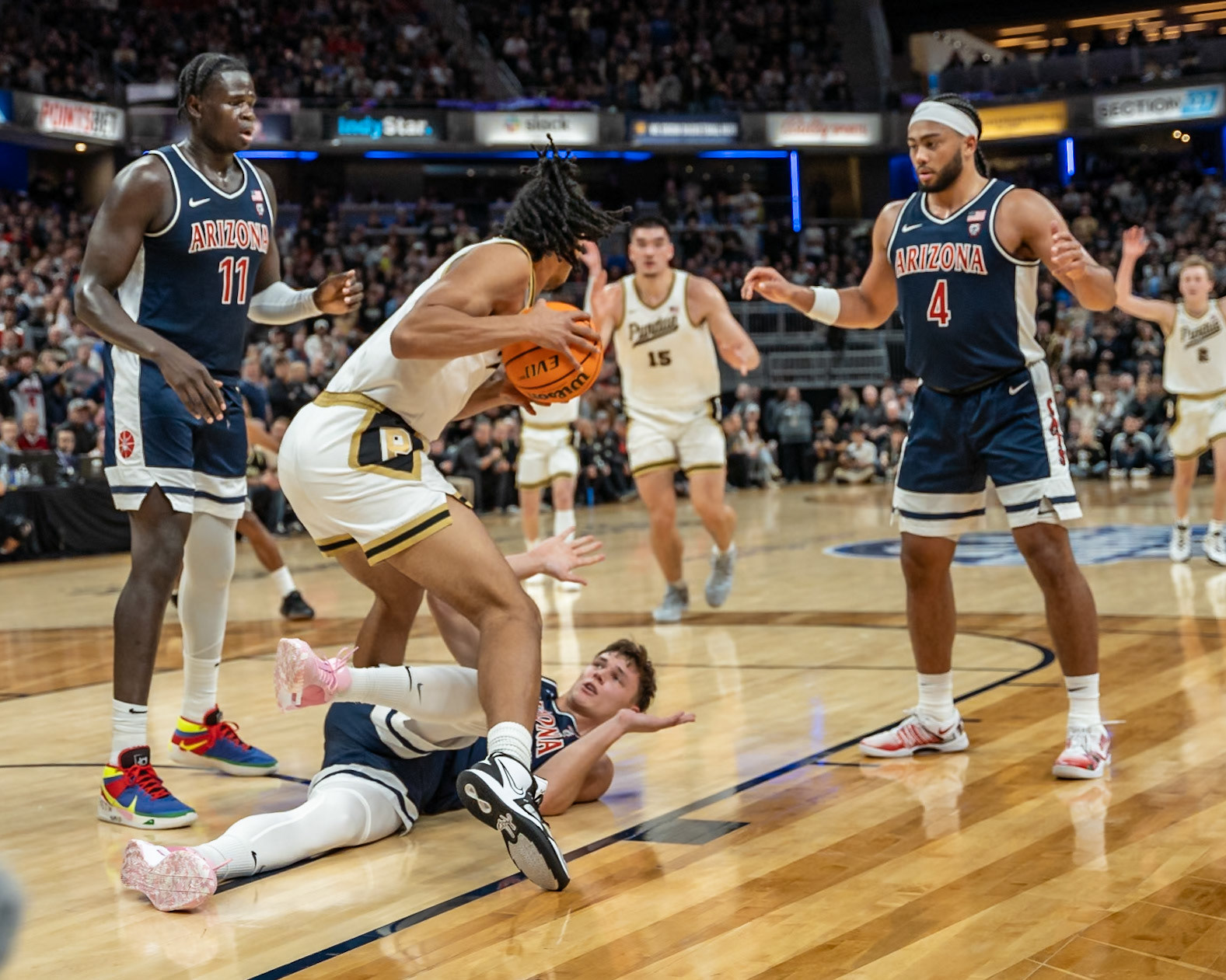 Photo (c) 2023 Bowen Arrow Photographywww.bowenarrowphotography.comIndy Classic basketball game between the Purdue University Boilermakers and the Arizona Univaersity Wildcats