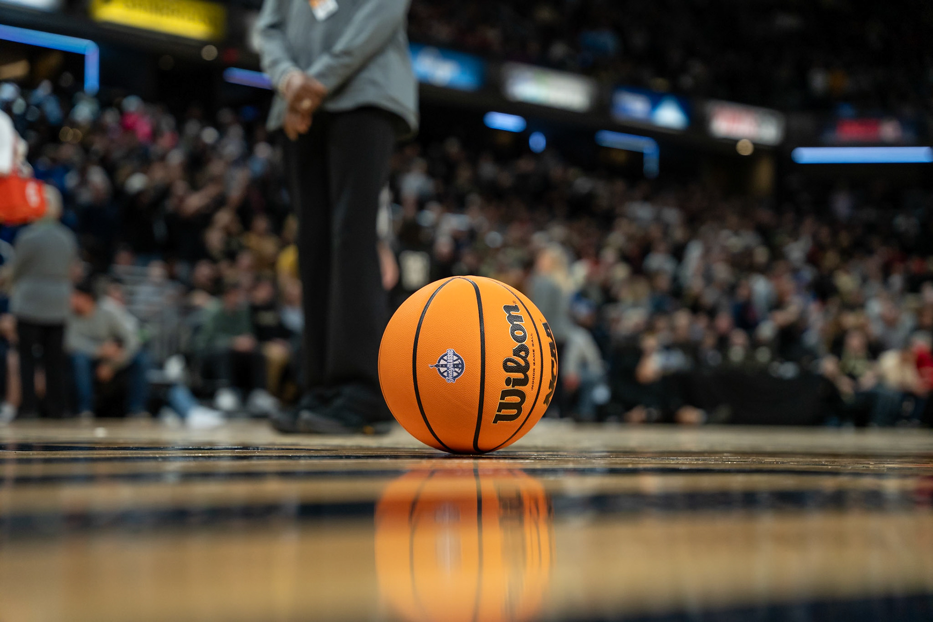 Photo (c) 2023 Bowen Arrow Photographywww.bowenarrowphotography.comIndy Classic basketball game between the Purdue University Boilermakers and the Arizona Univaersity Wildcats