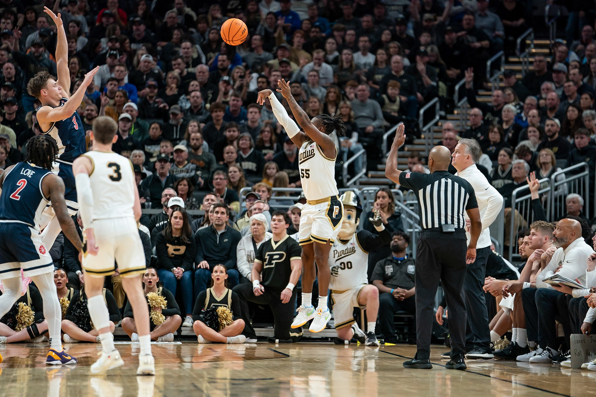 Photo (c) 2023 Bowen Arrow Photographywww.bowenarrowphotography.comIndy Classic basketball game between the Purdue University Boilermakers and the Arizona Univaersity Wildcats