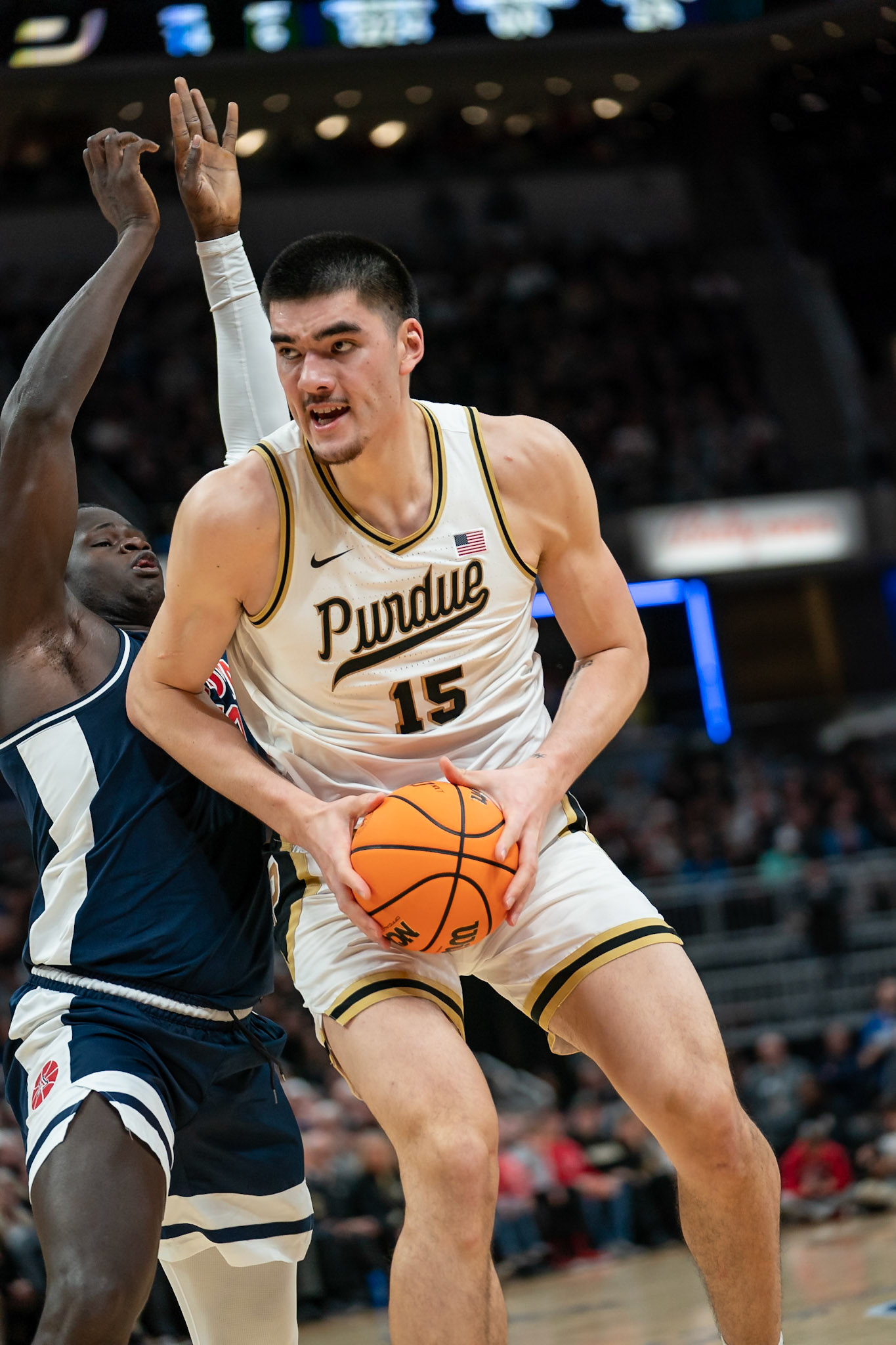 Photo (c) 2023 Bowen Arrow Photographywww.bowenarrowphotography.comIndy Classic basketball game between the Purdue University Boilermakers and the Arizona Univaersity Wildcats