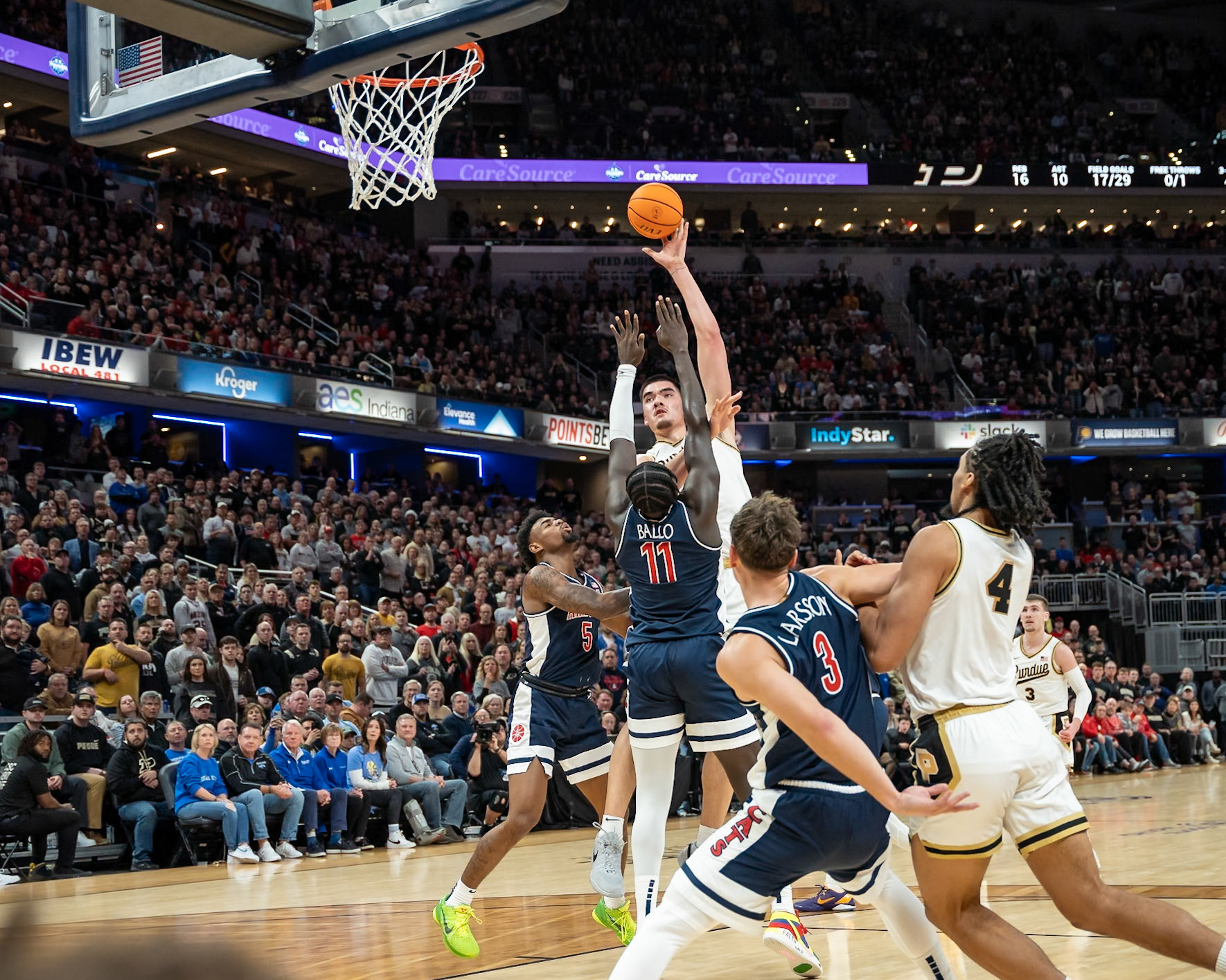Photo (c) 2023 Bowen Arrow Photographywww.bowenarrowphotography.comIndy Classic basketball game between the Purdue University Boilermakers and the Arizona Univaersity Wildcats