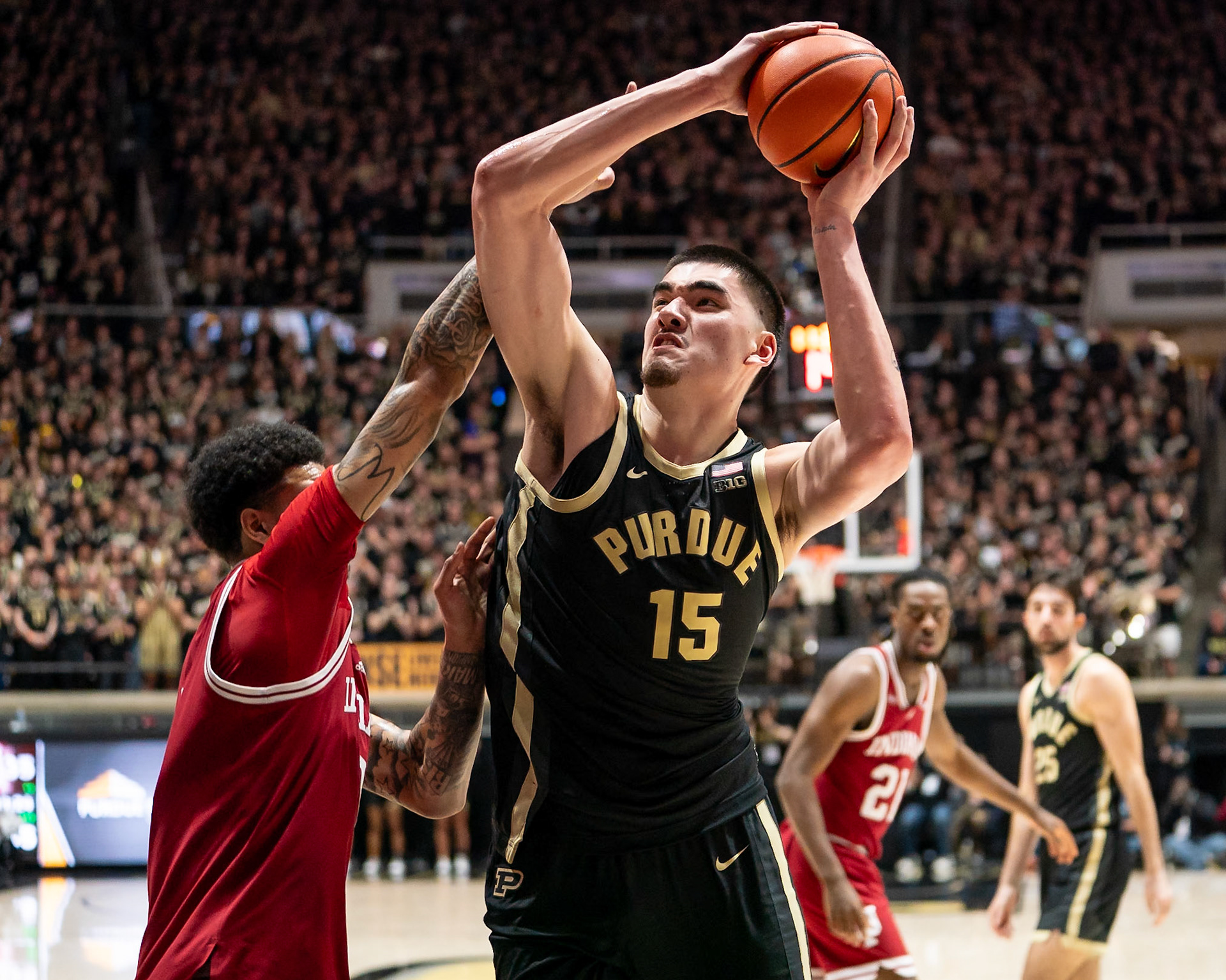 WEST LAFAYETTE, IN - FEBRUARY 10, 2024: Purdue Senior Center Zach Edey (15), Indiana Sophomore Center Kel'el Ware (1) in Purdue Boilermaker vs Indiana Hoosiers Basketball at Mackey Arena(Photo by Steve Bowen / Bowen Arrow Photography / Northern Indiana Sports Report)