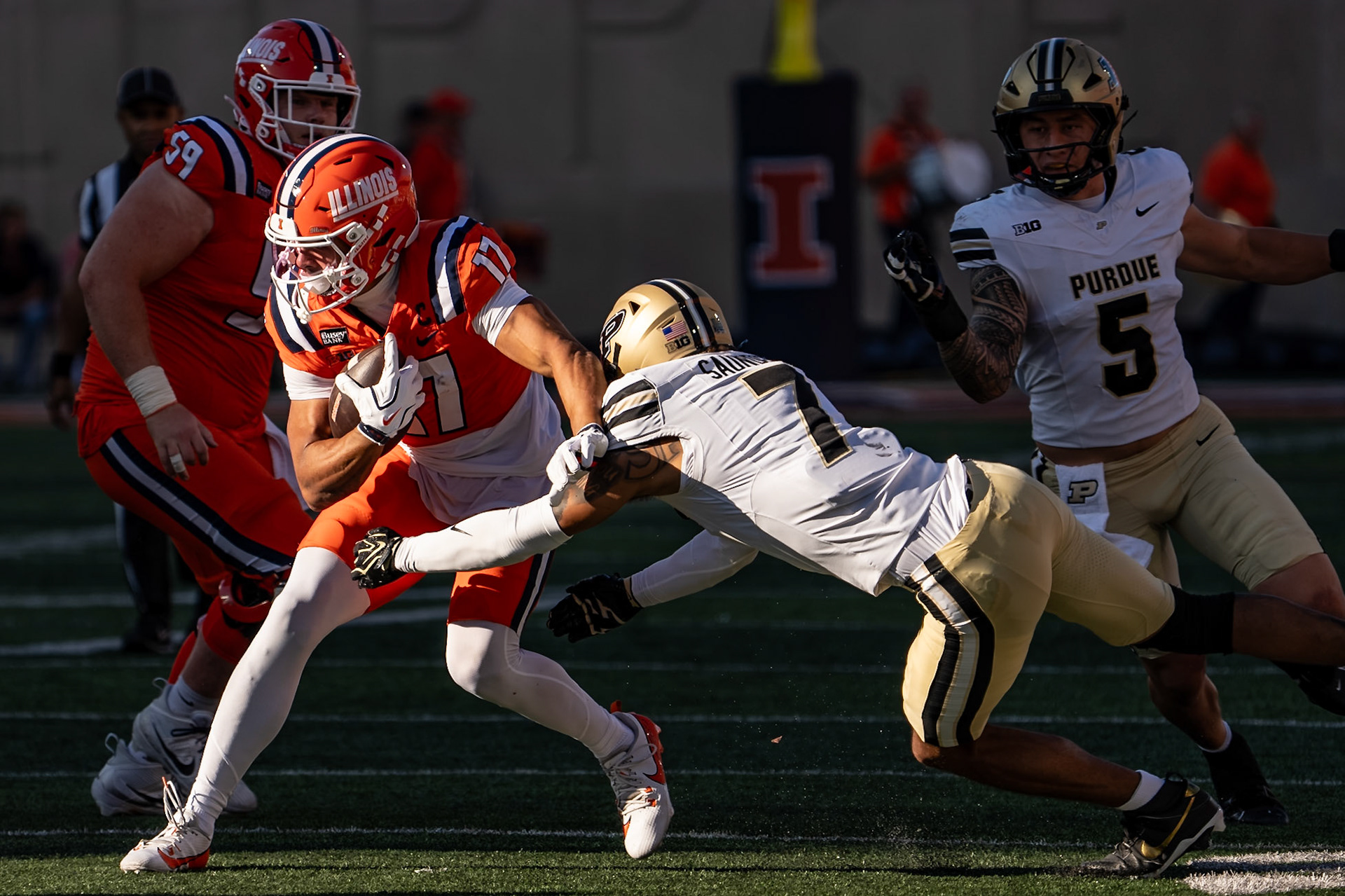 CHAMPAIGN, IL - OCTOBER 3, 2026: University of Illinois Senior WR Collin Dixon (17), Purdue University Senior Defensive Back Donovan Saunders (7) during the Purdue Boilermakers at Illinois Fighting Illini football game at Gies Memorial Stadium(Photo by Steve Bowen / Northern Indiana Sports Report)