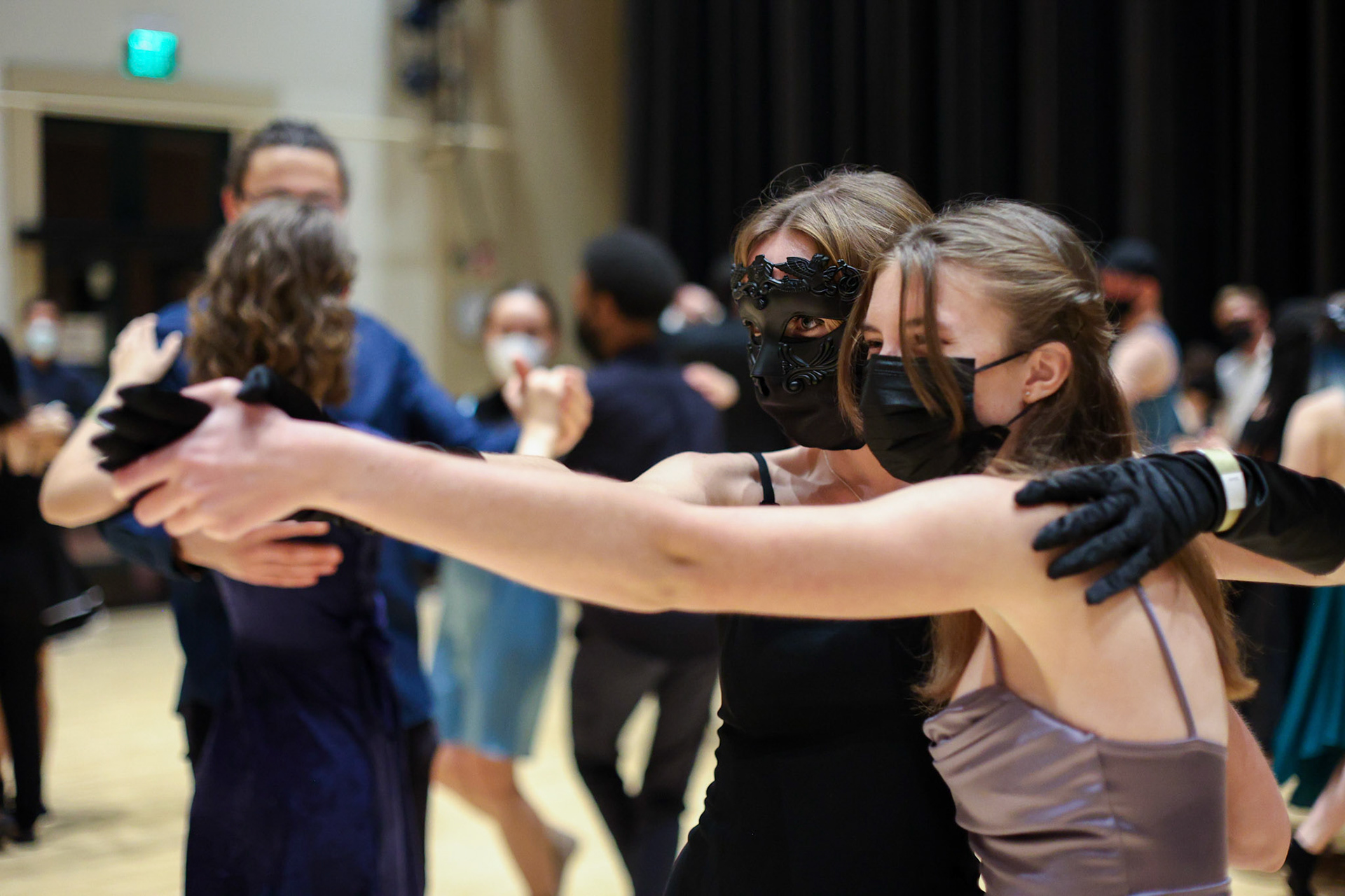 A couple dances the tango at Little Big Dance 2022