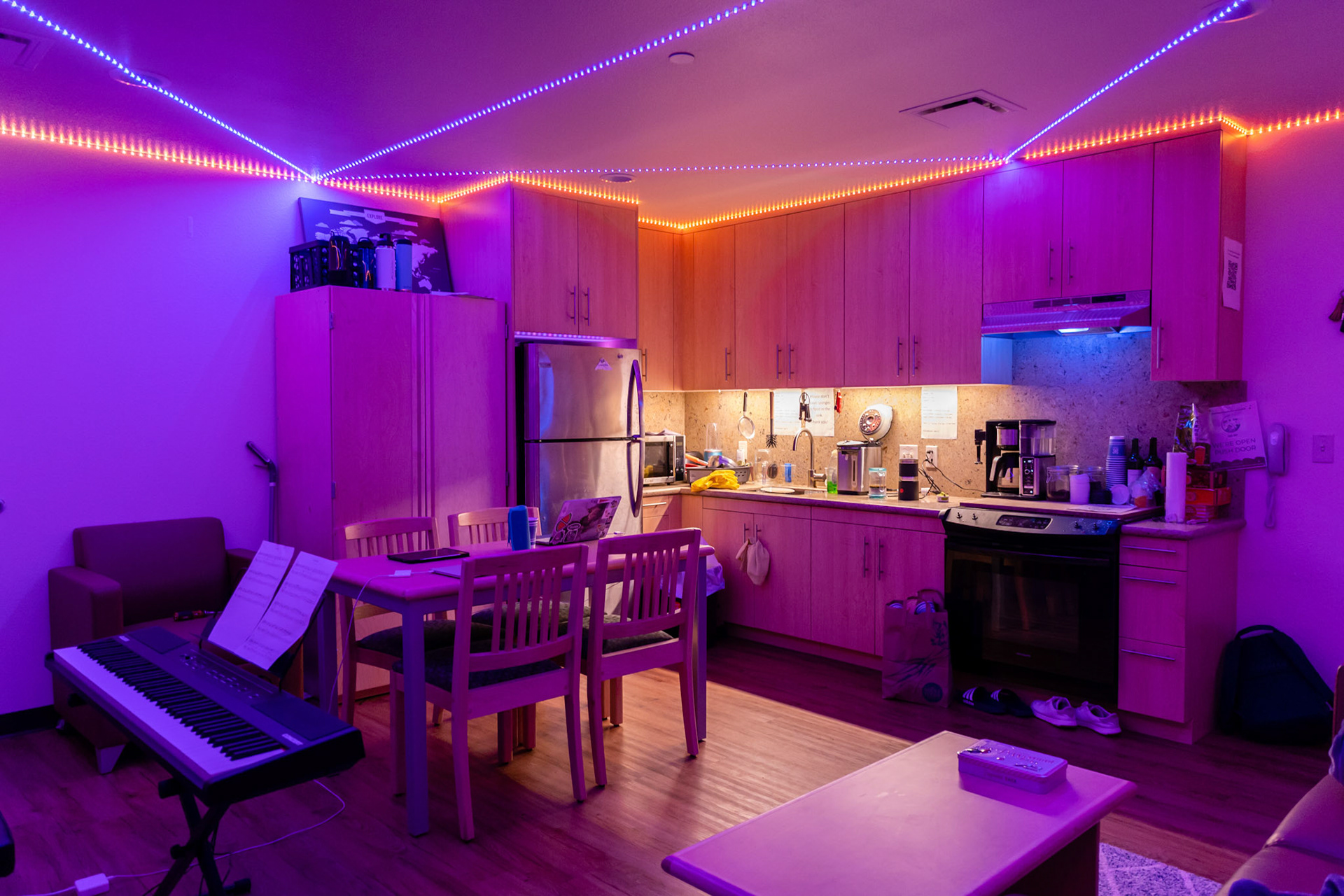 Surf N' Skate coffee shop (for Stanford Daily)