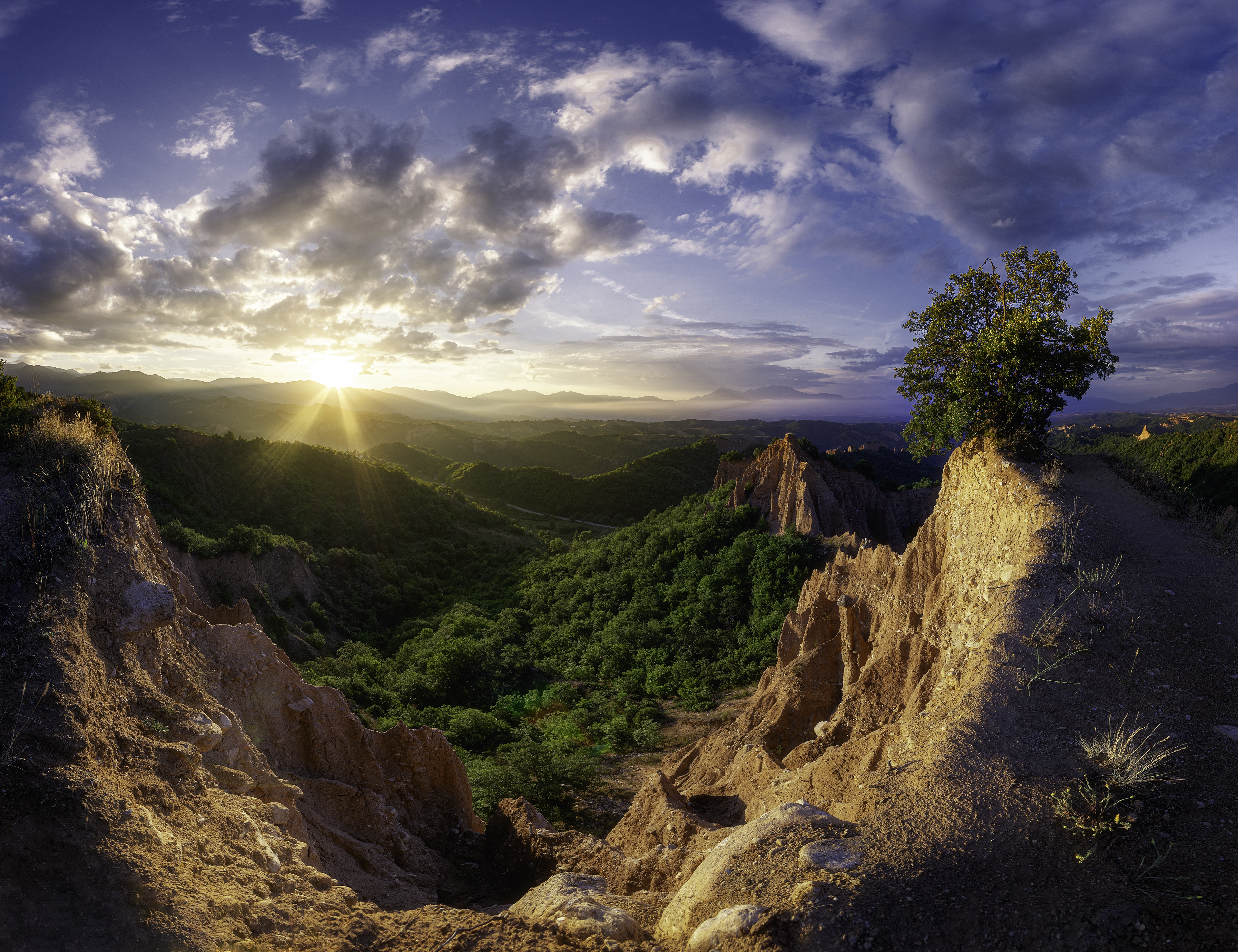 Роженски пирамии