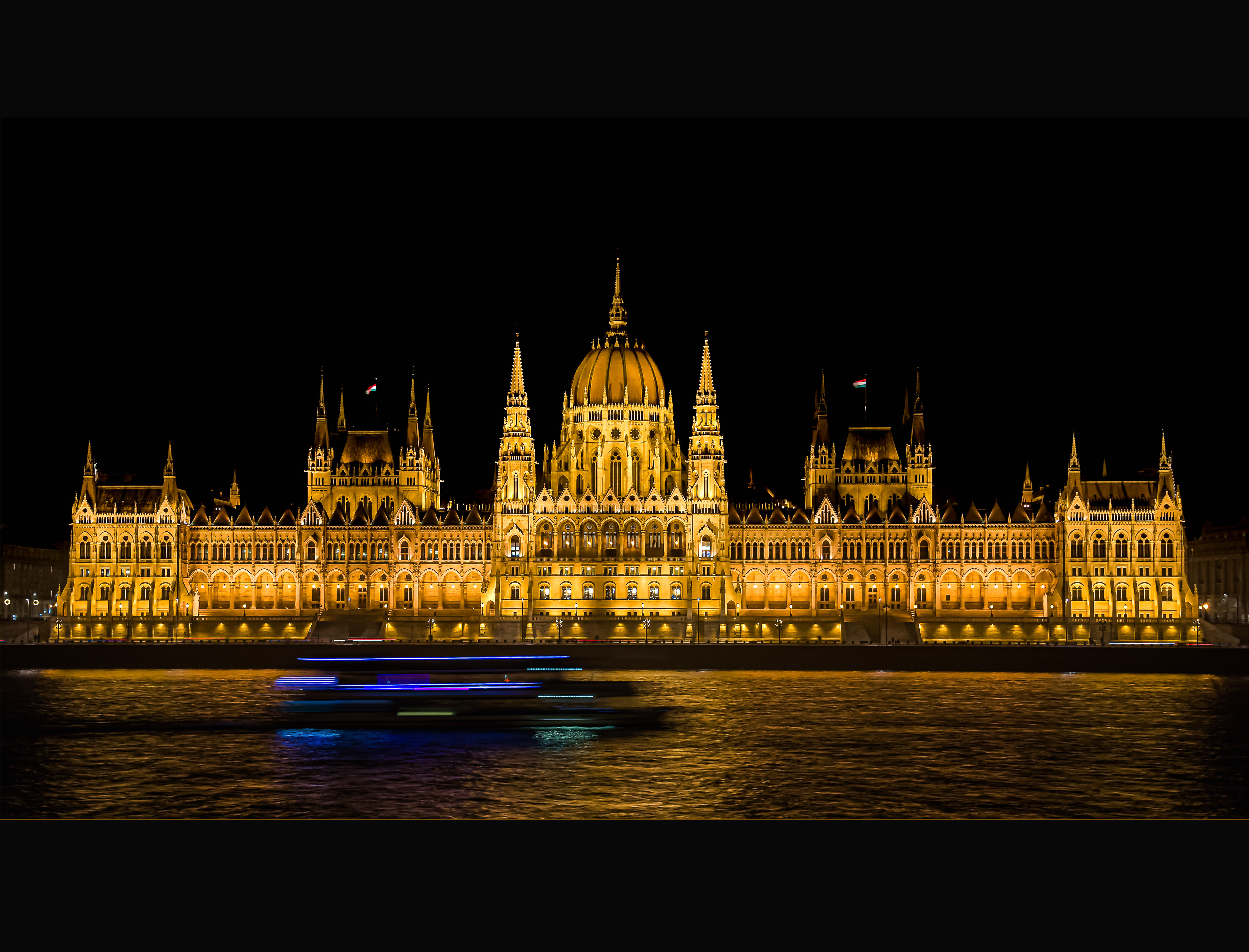 Parlament bei Nacht - 24/26