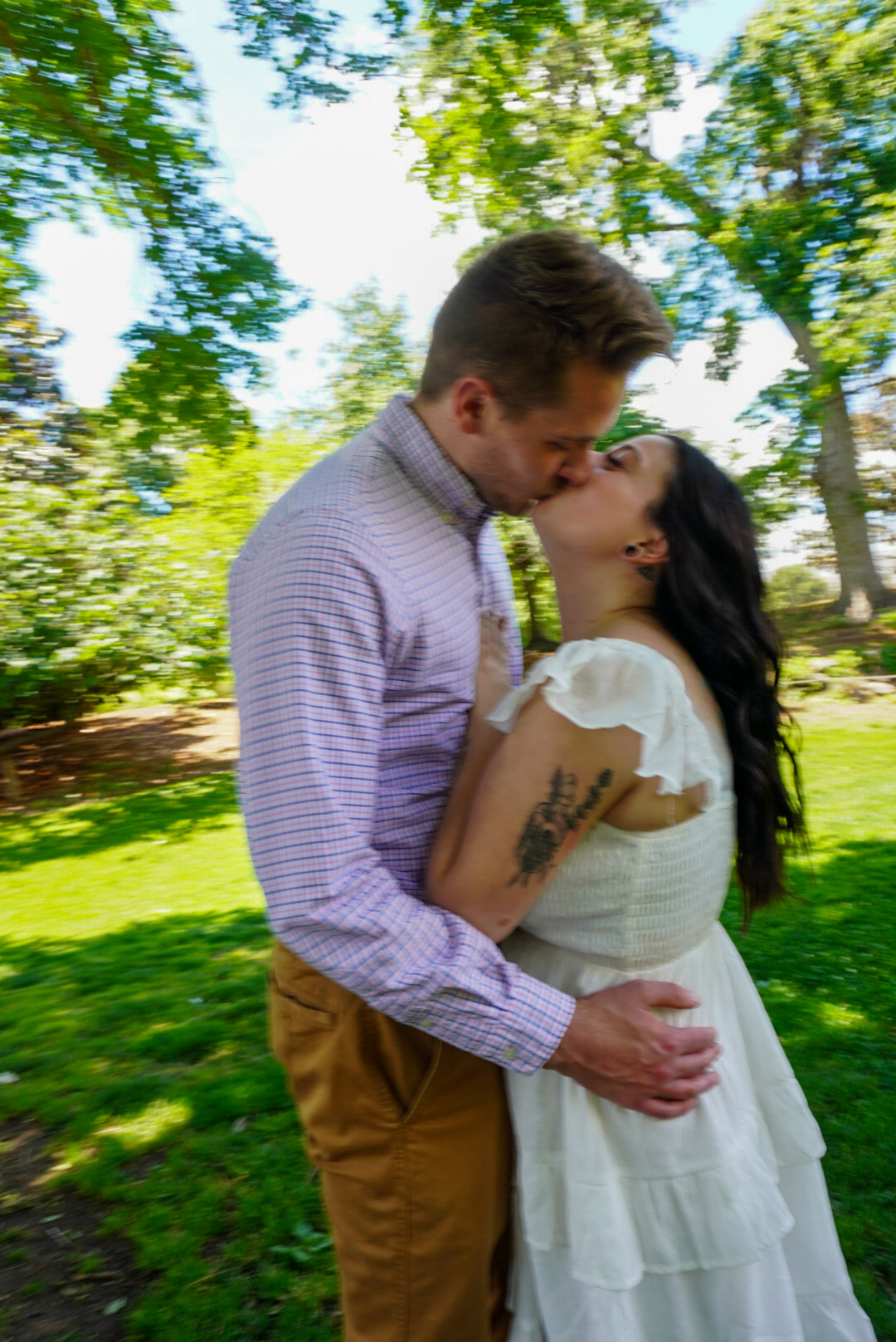 ENGAGEMENT & WEDDINGS
