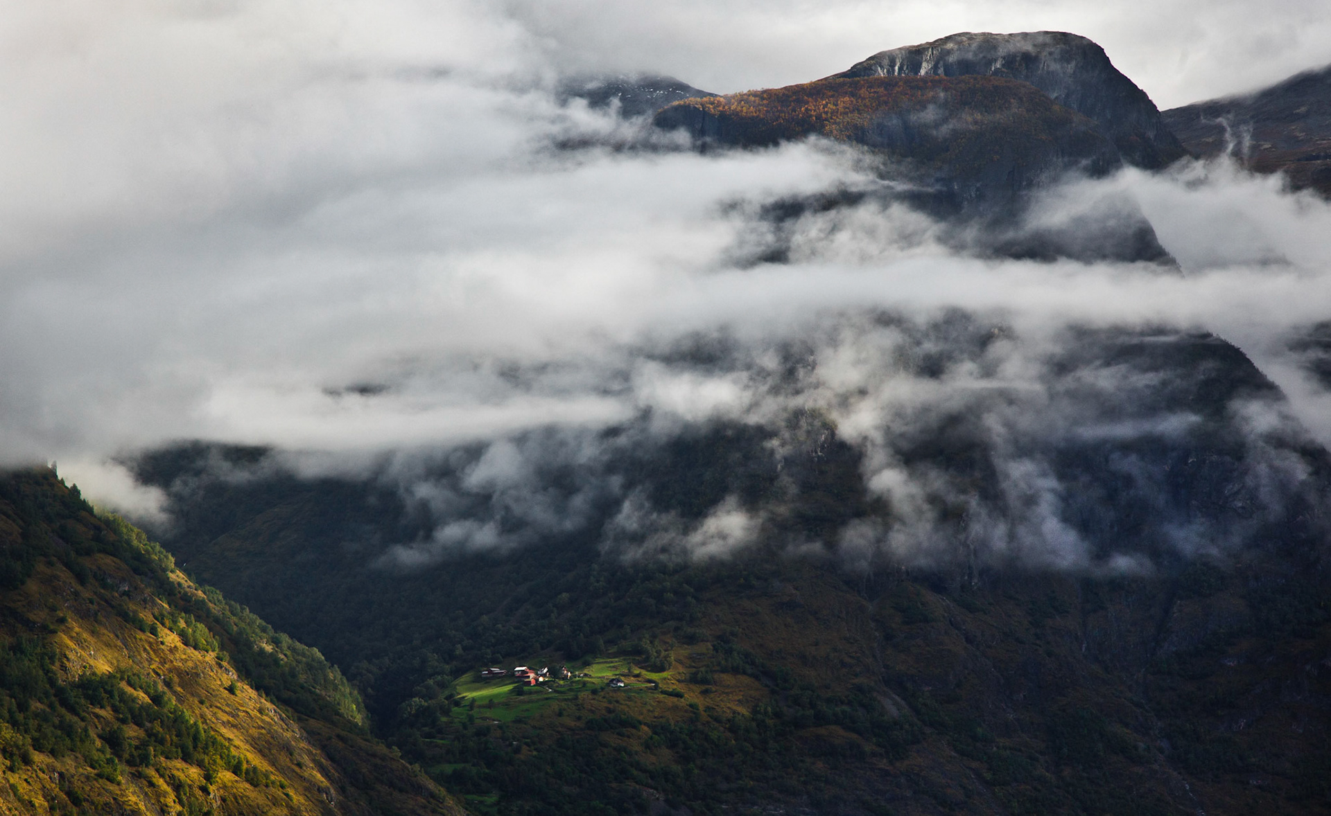 Gard i Aurland