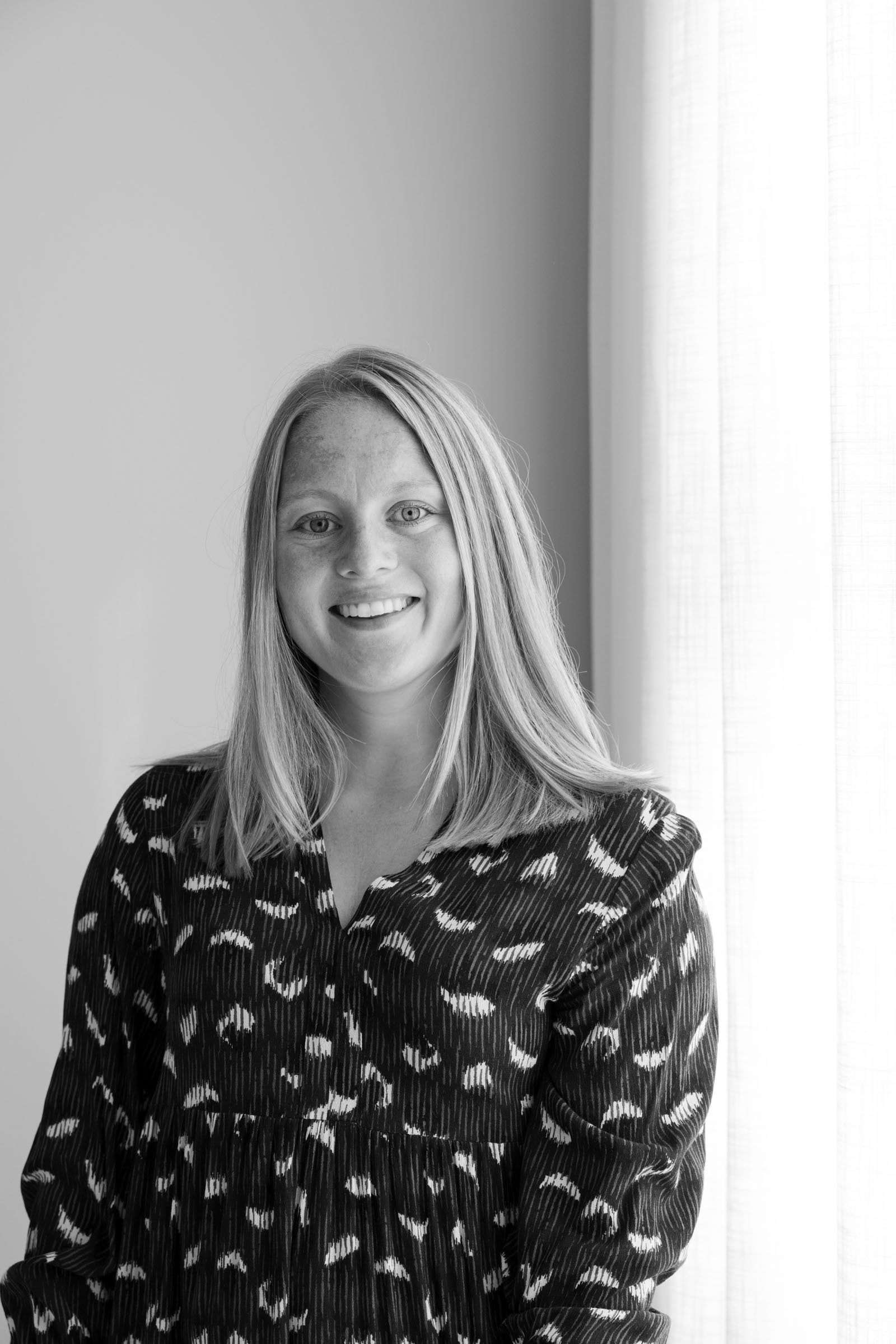 Black and white portrait of interior photographer Dagmar Sigrid Aarse.