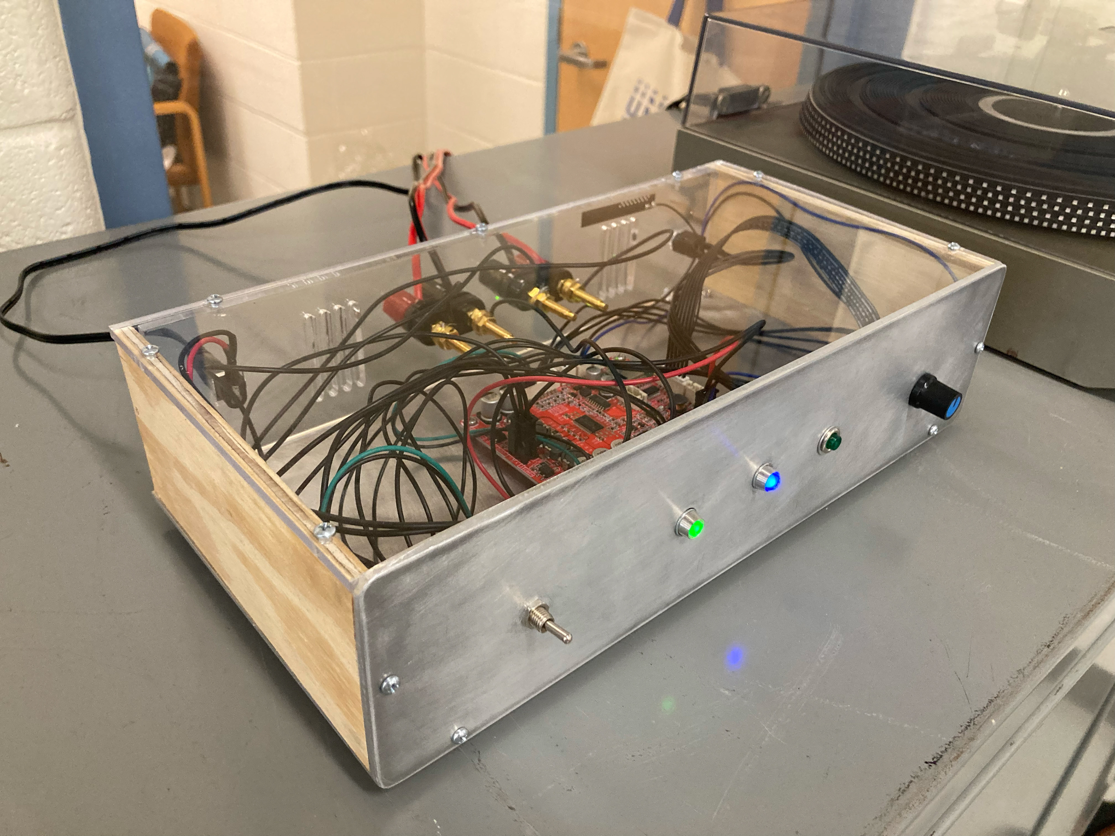 Amplifier casing