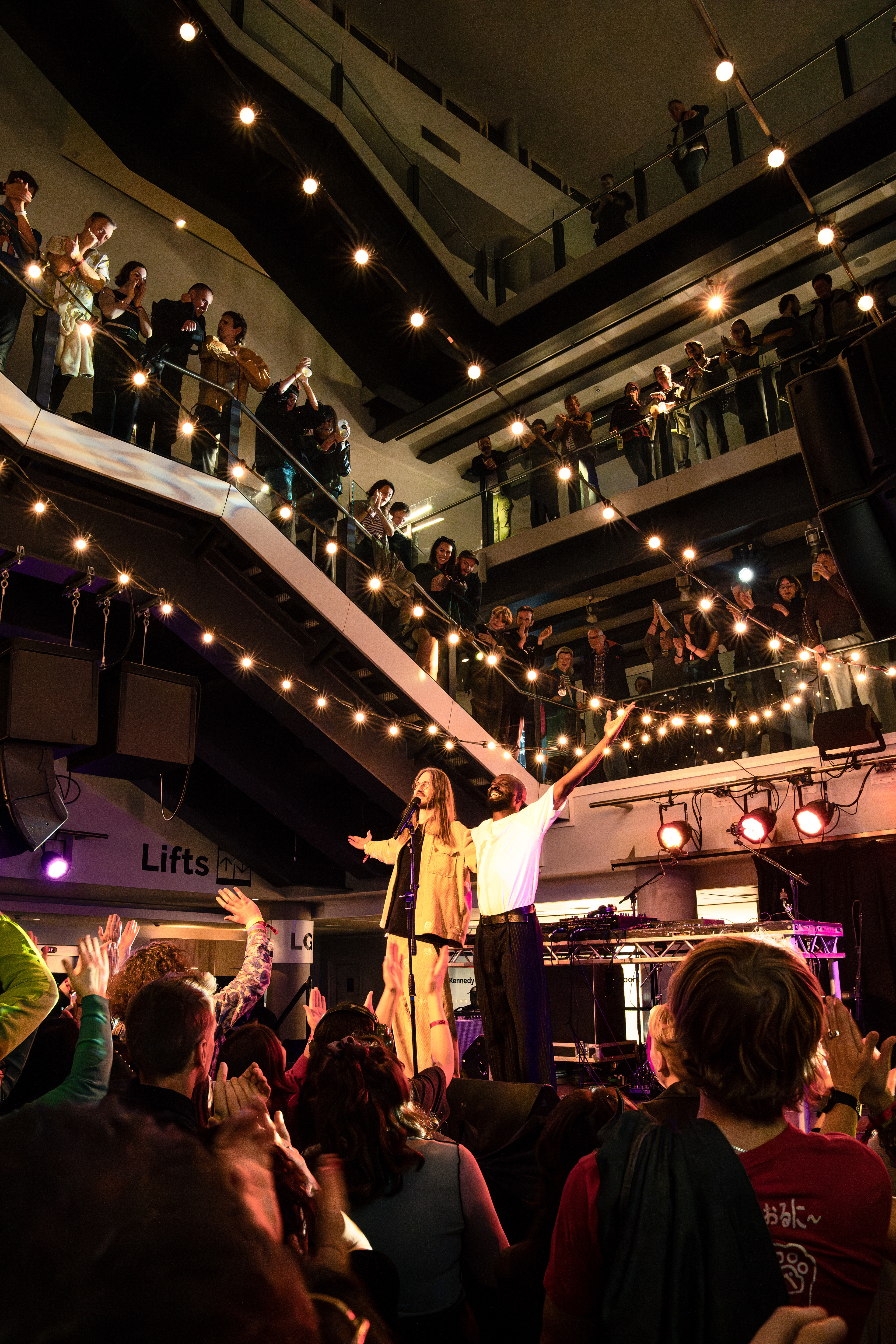 Joshua Idenhen - Simple Things 2025 | ©JessicaHollis2025