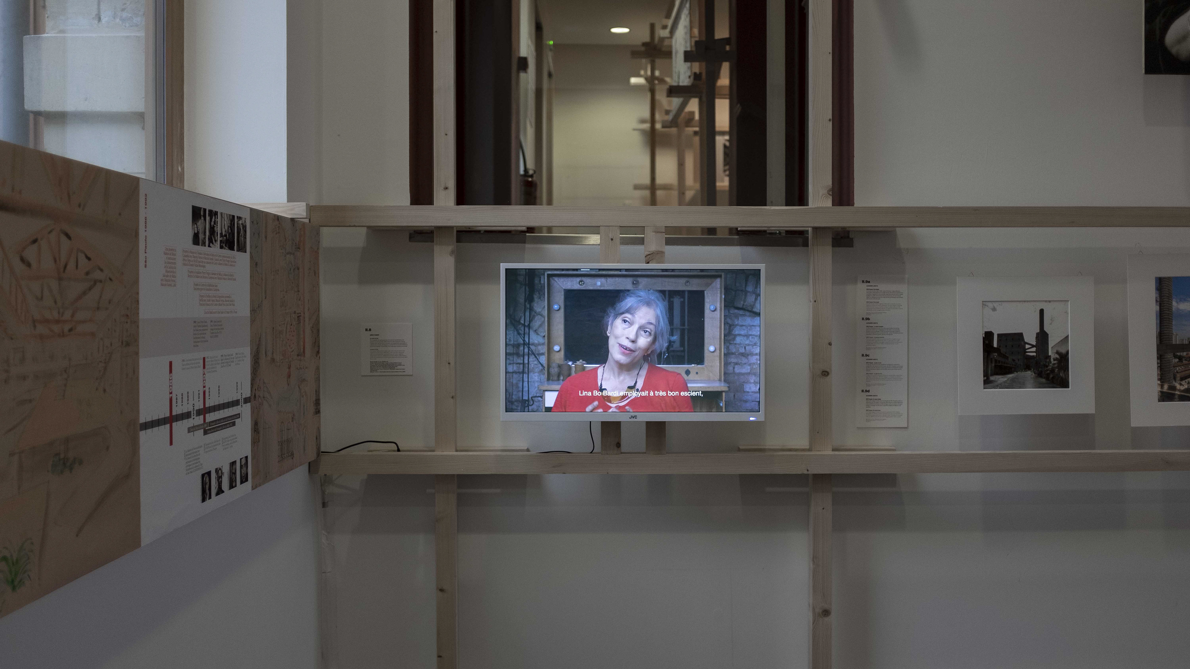 Les mots de Lina /Mezzanine Haute