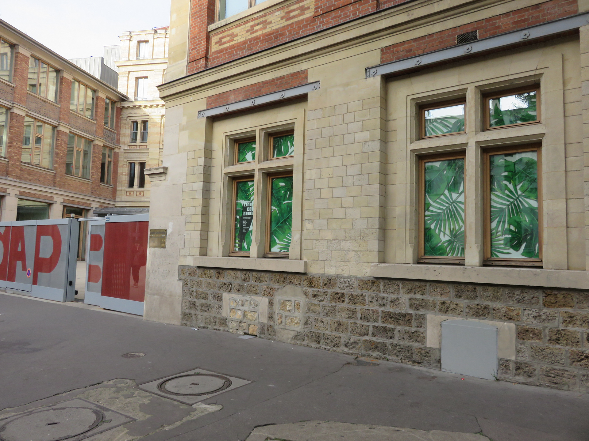 Entrée de l'Énsa-Paris-Belleville