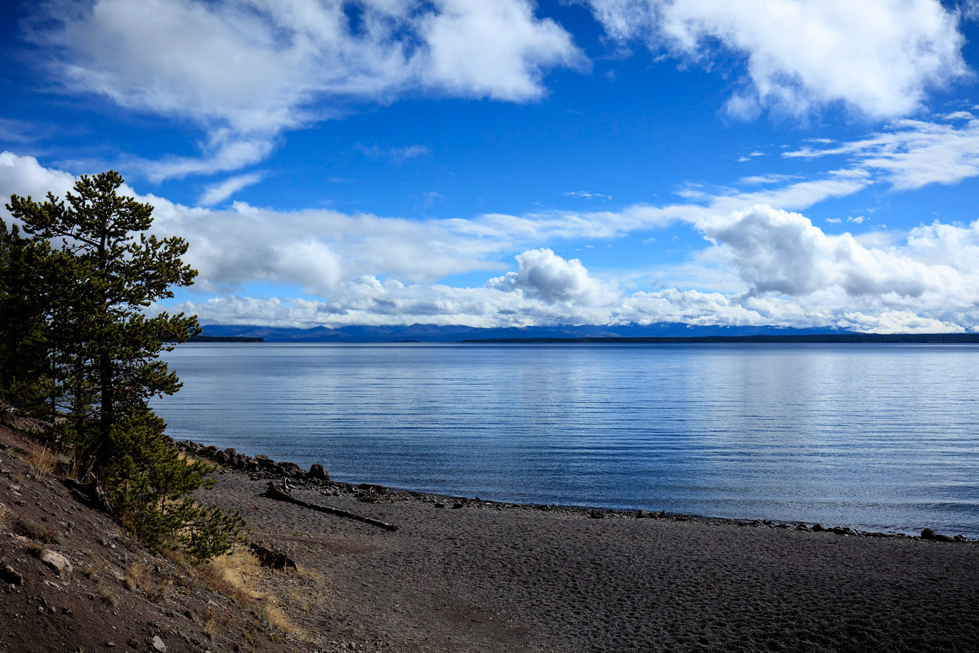 The northern sid of Yellowstone Lake in Yellowstone National Park.