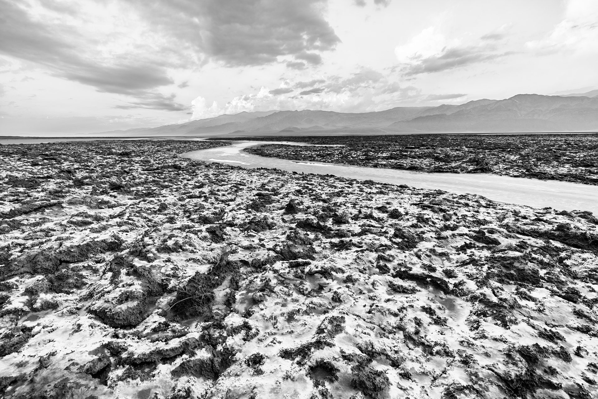 Salt and borax deposits in Cow Creek.