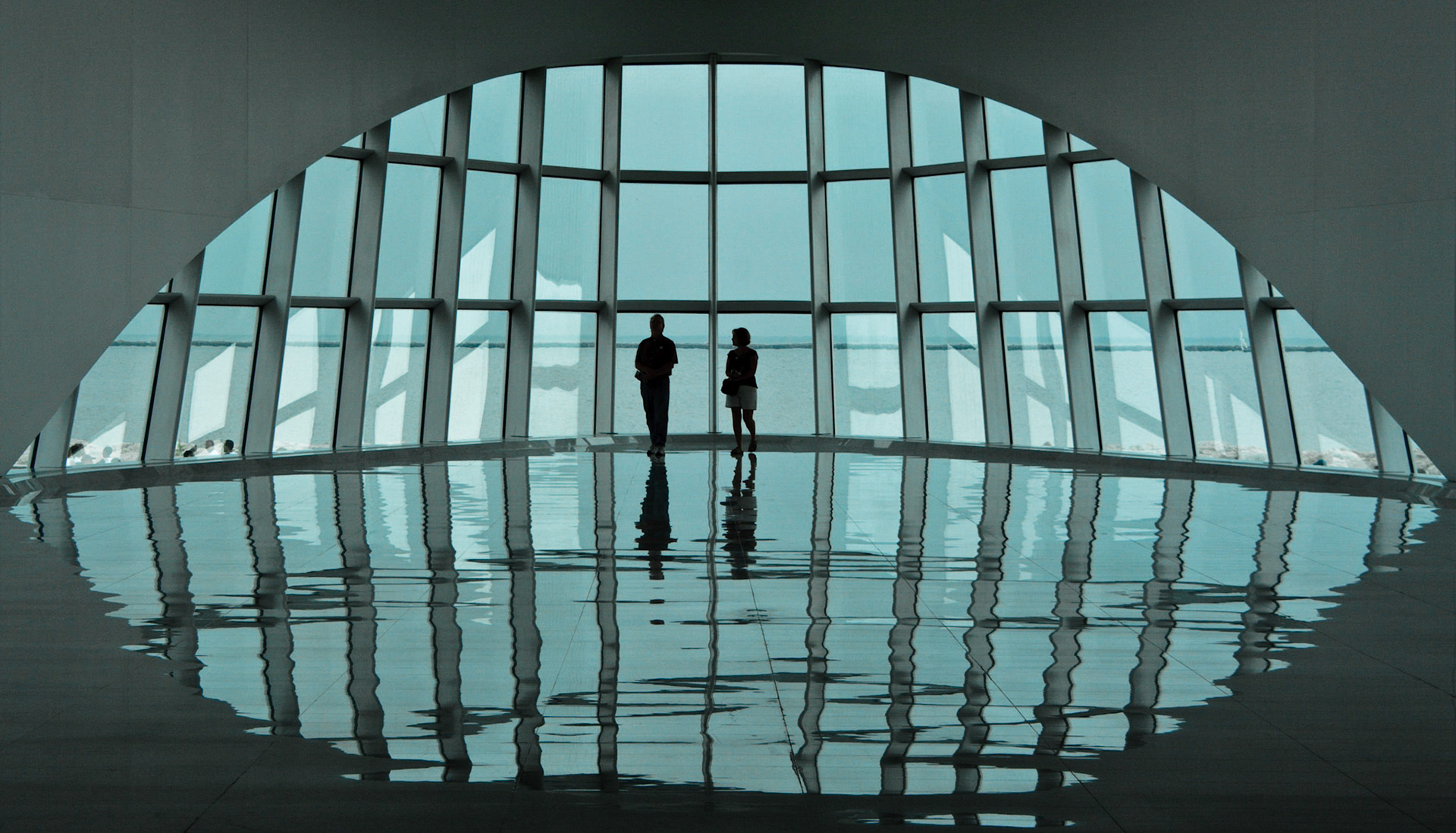 The Burke Brise Soleil, with wings extended, at the Milwaukee Art Museum.
