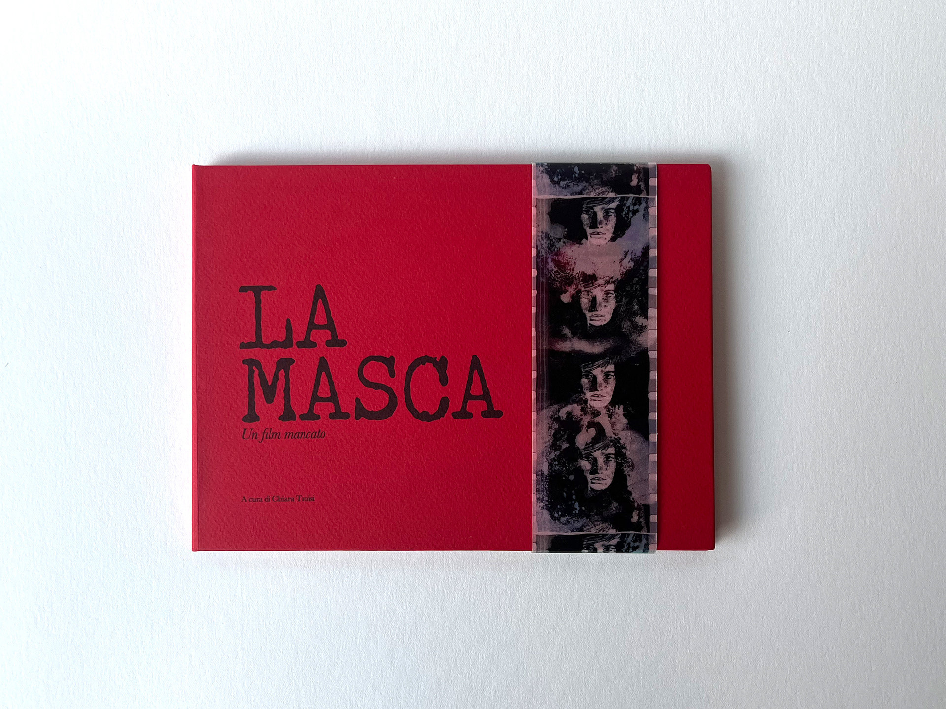 LA MASCA Artist Book by Chiara Troisi - 2024
