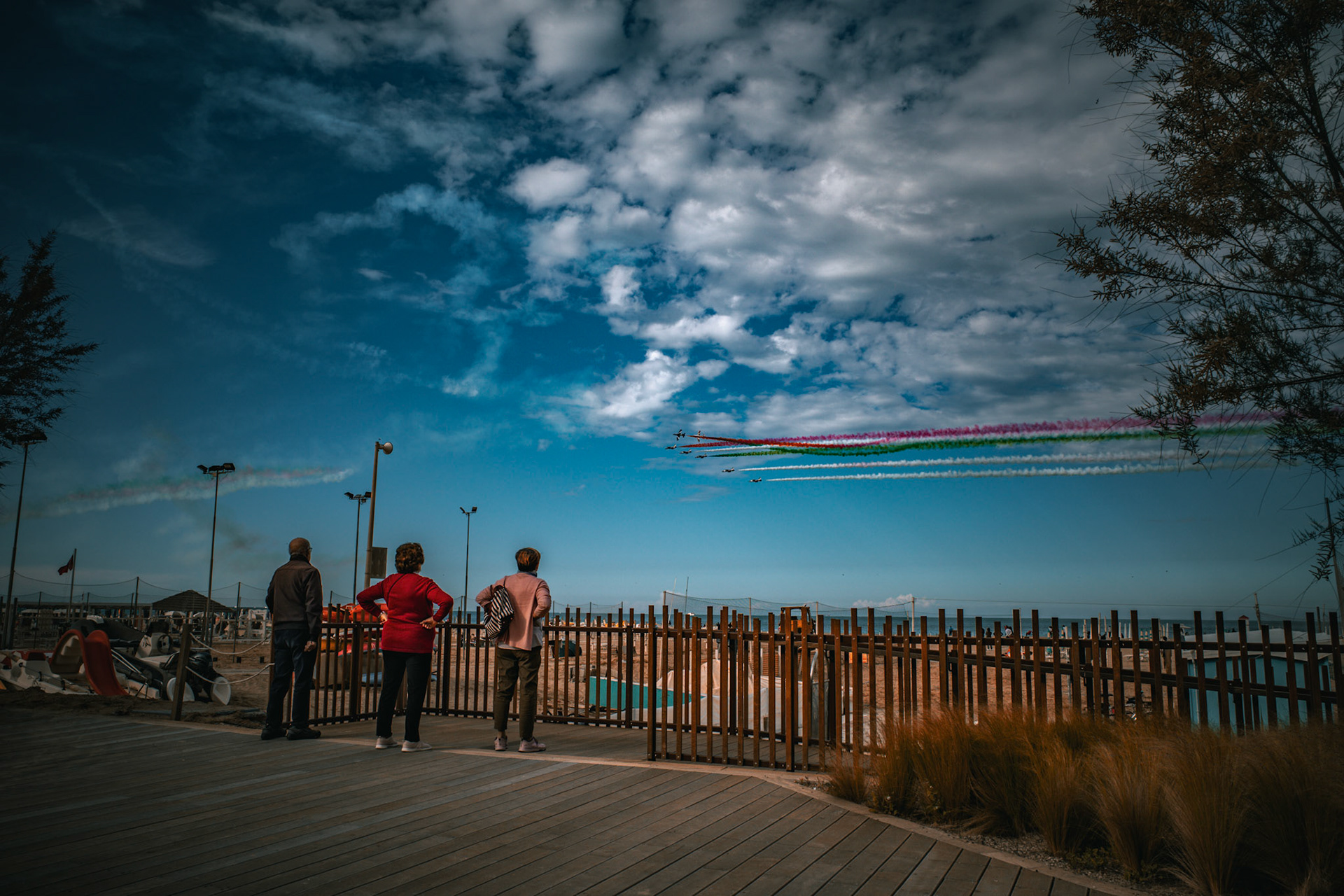 Wings above the waiting