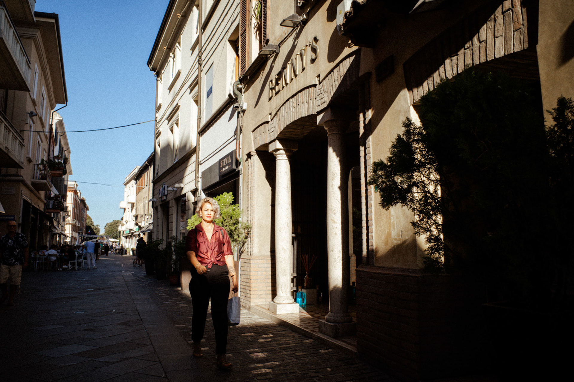 Shadows stitched with light