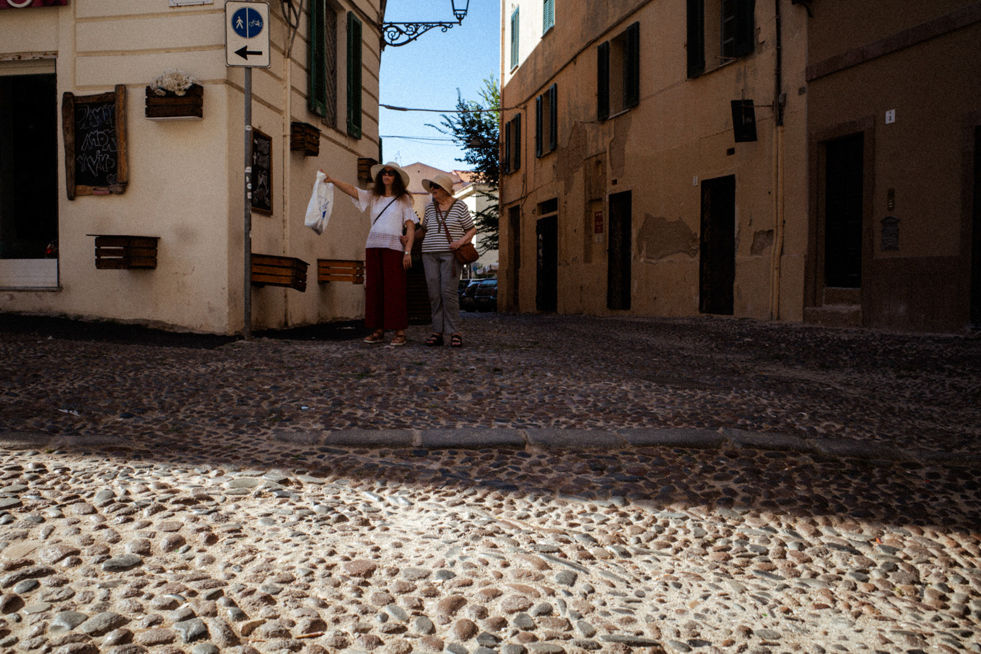 At the corner of silence