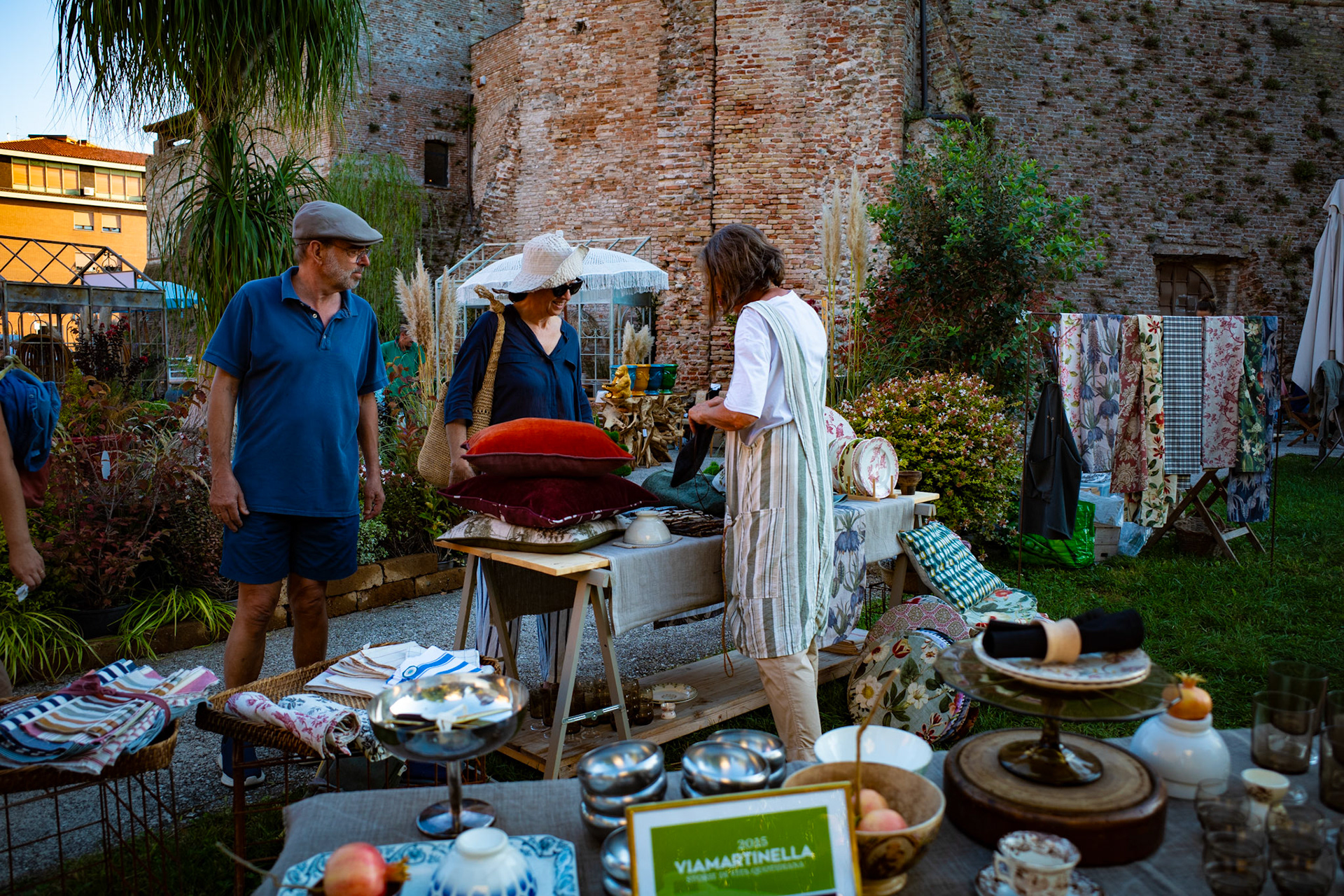 Fragments of time on the market tables