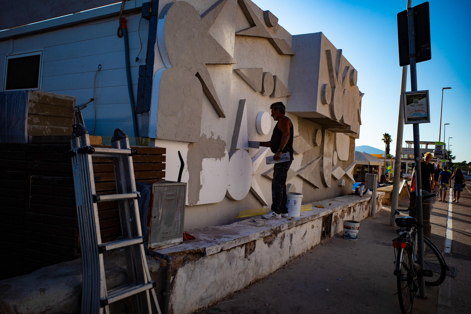 The man who spoke with shapes