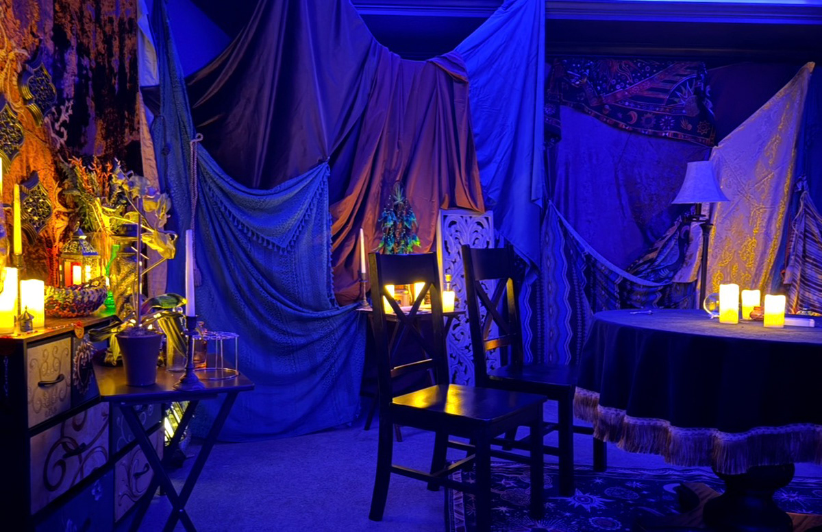 Fortune Teller's Parlour "Substance Sisters"