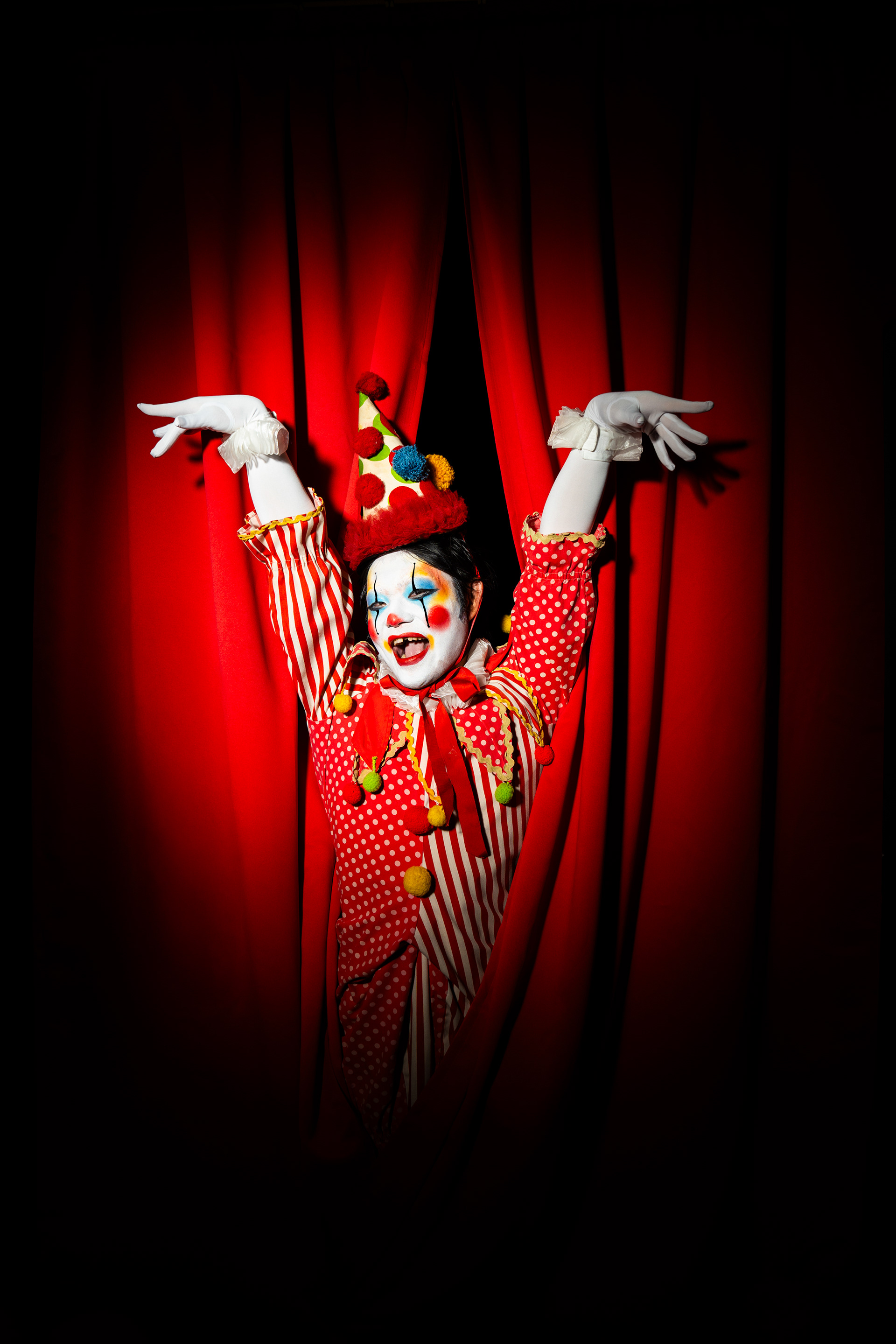 Glass Theater "The Clown"