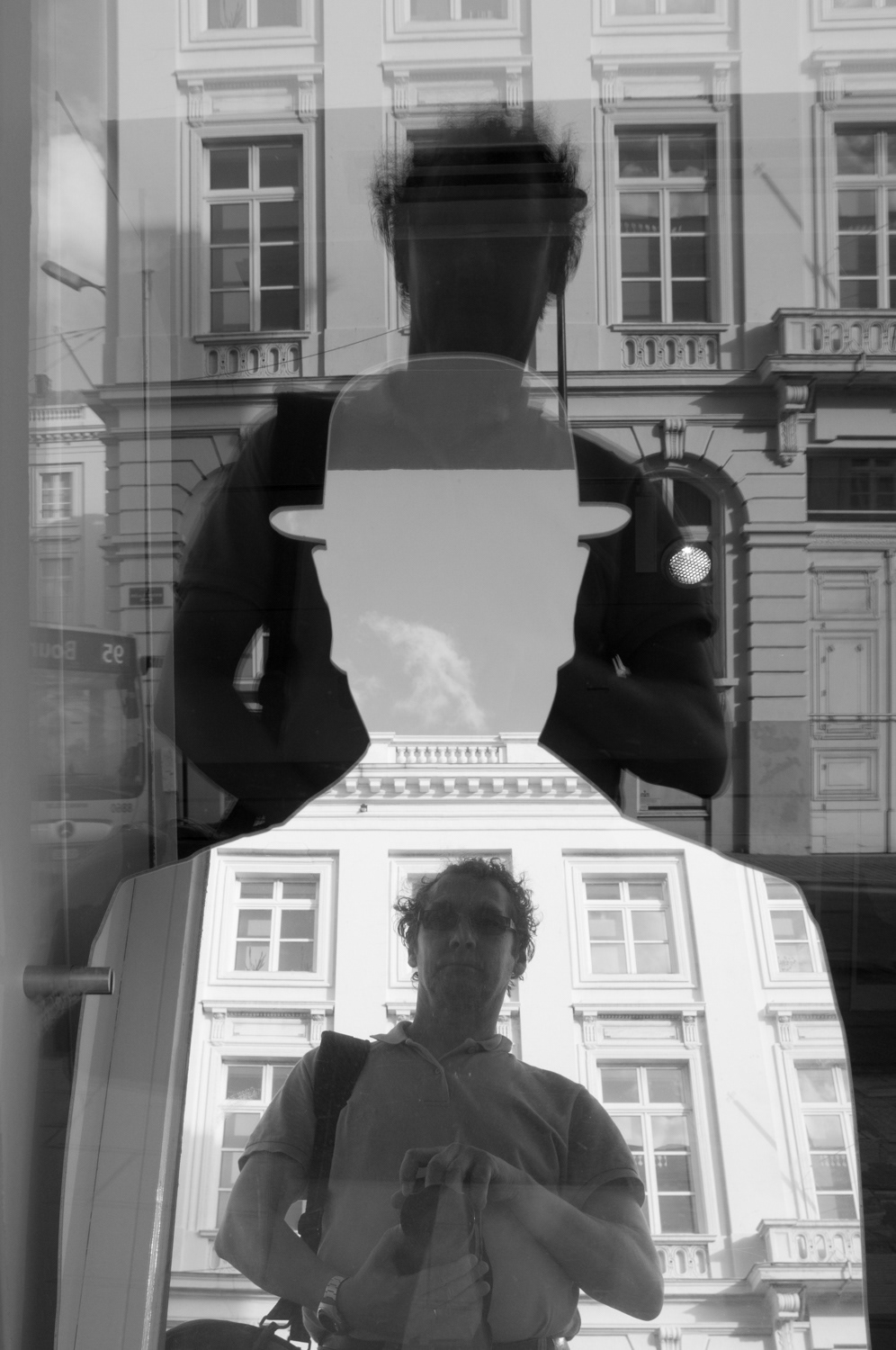 Ceci n'est pas un autoportrait