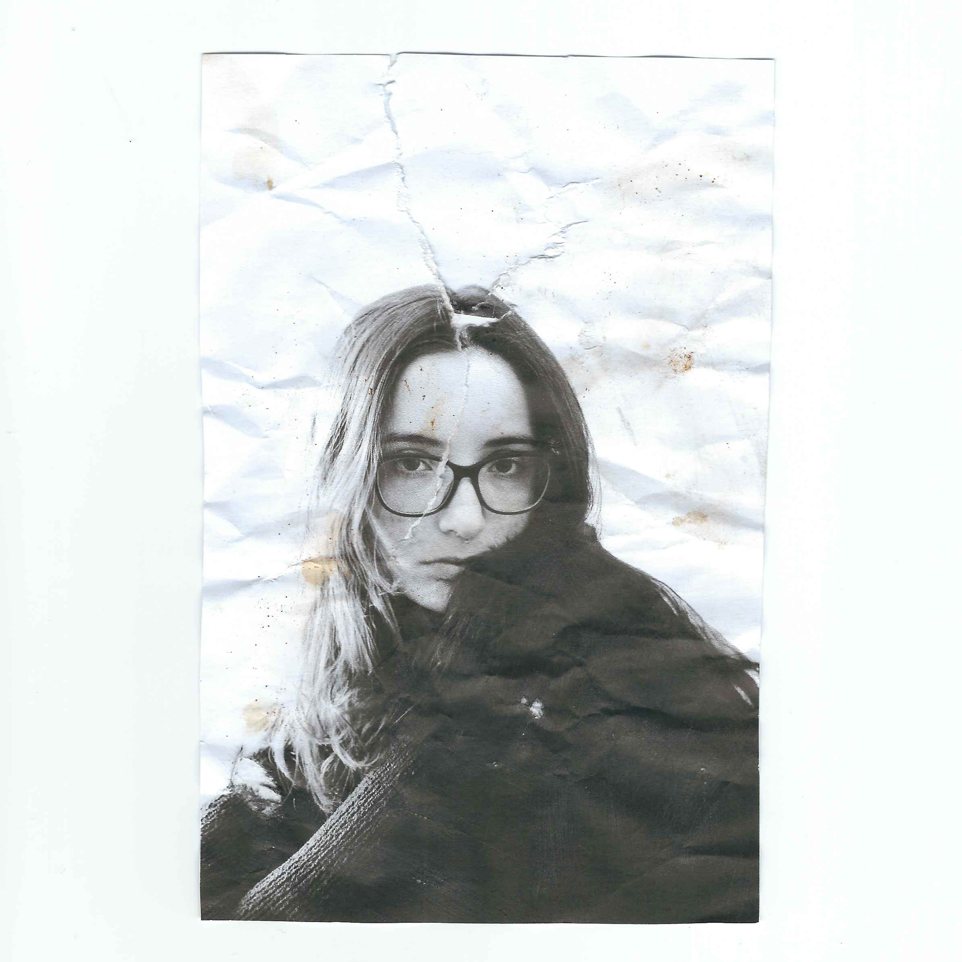 Retrato profissional da fotógrafa Lara Peixoto, fundadora da Lara Peixoto Photography no Porto.