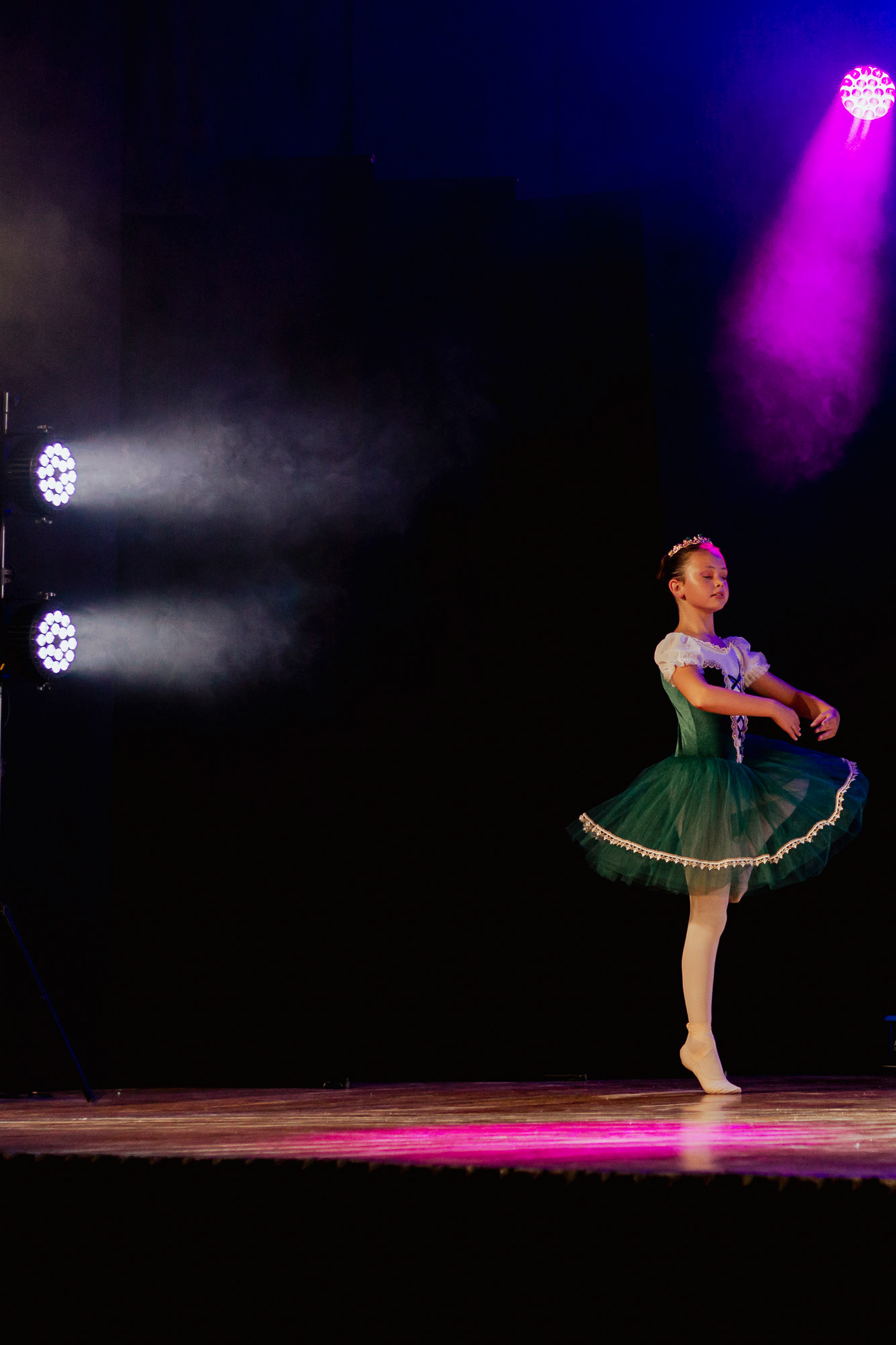 Bailarinos em performance de ballet ao vivo, fotografia de dança e espetáculo no Porto por Lara Peixoto.