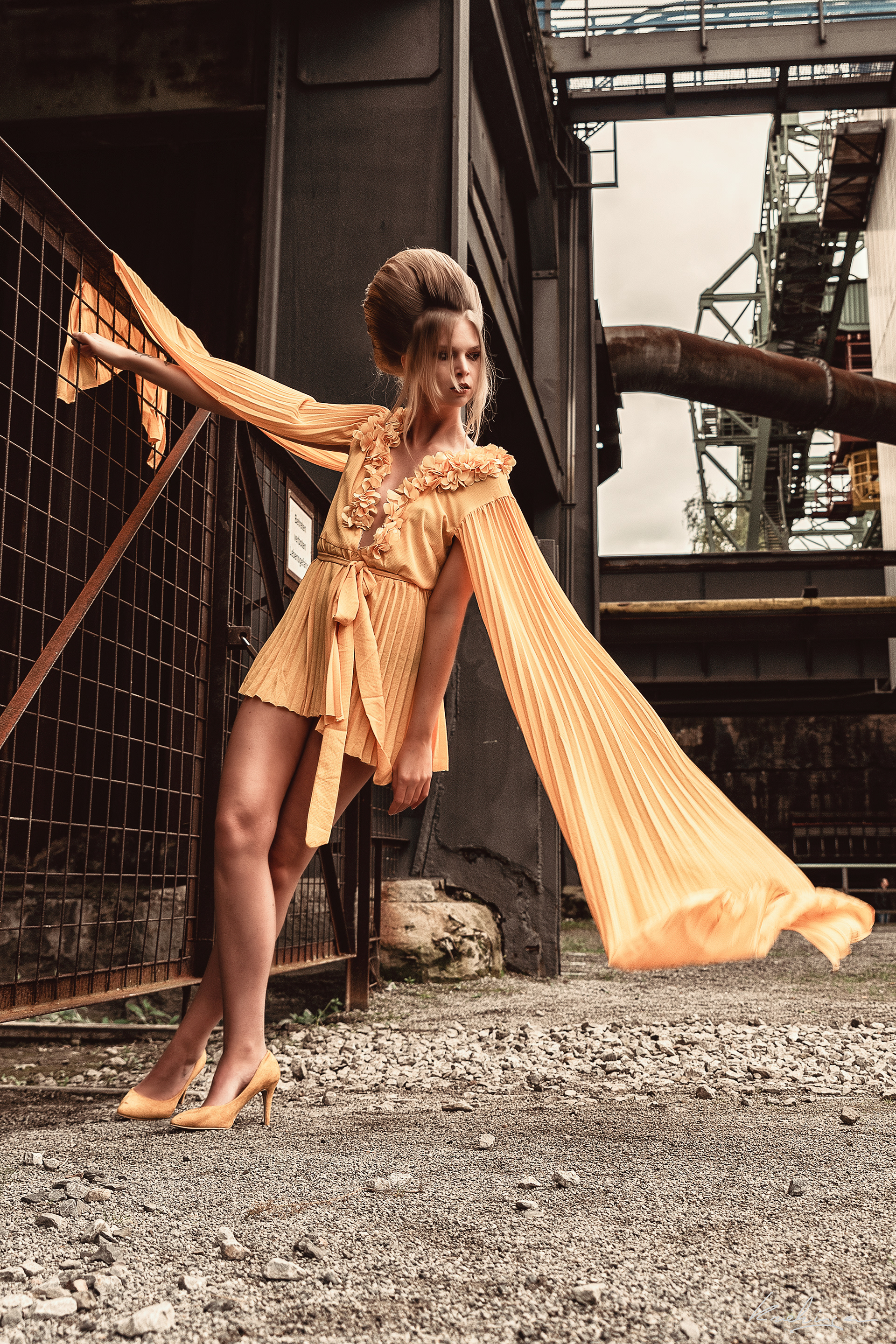Model: Malissa Bouwens - Design: Monique Desar