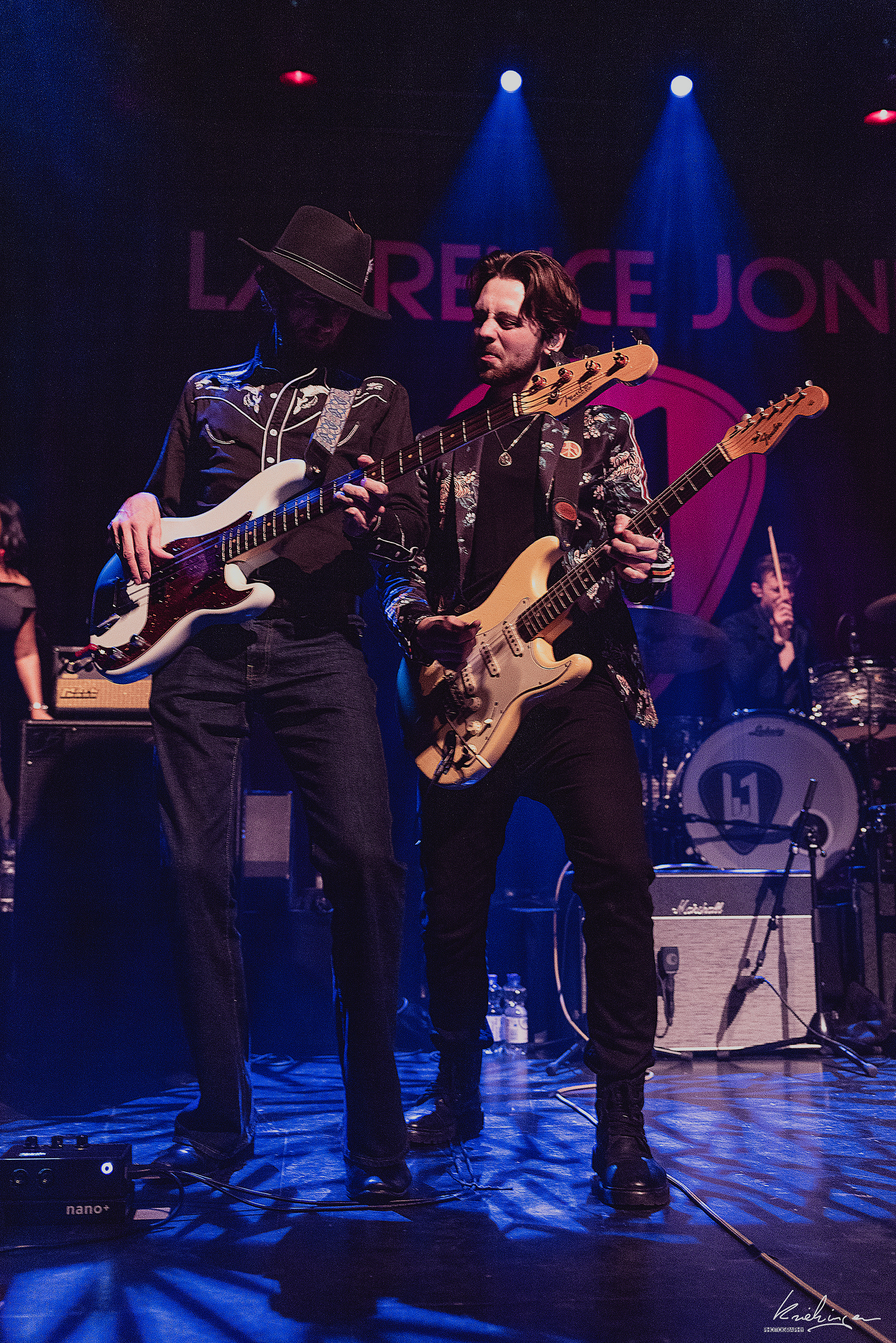 Laurence Jones Band - Laurence Jones & Greg Smith, Jaming the roof off