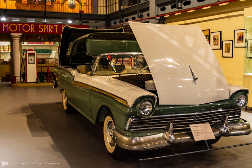 Ford Fairlane 500 Skyliner