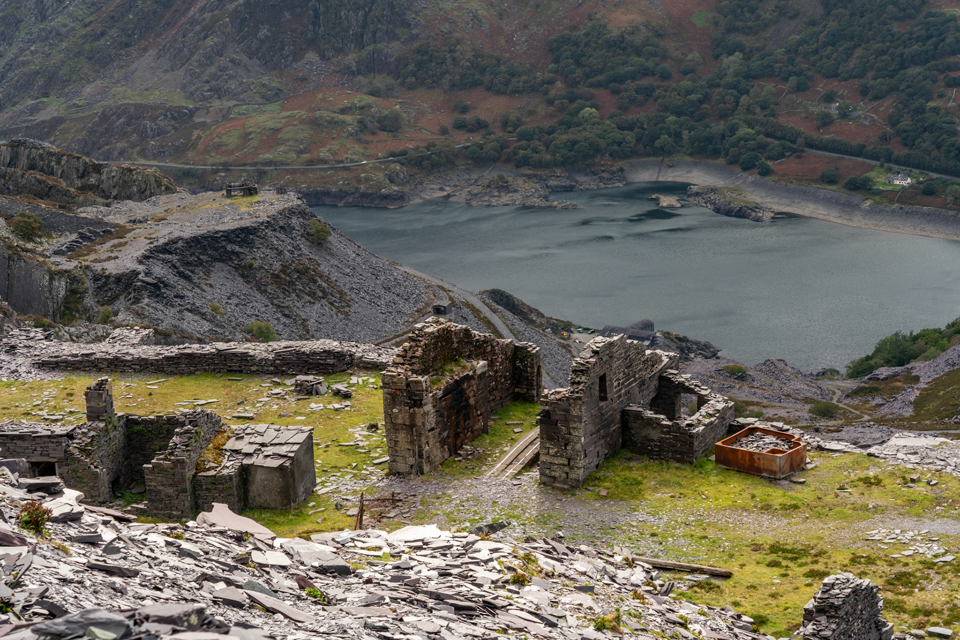 views around the old disused slate quarry of dinorwic , north Wales