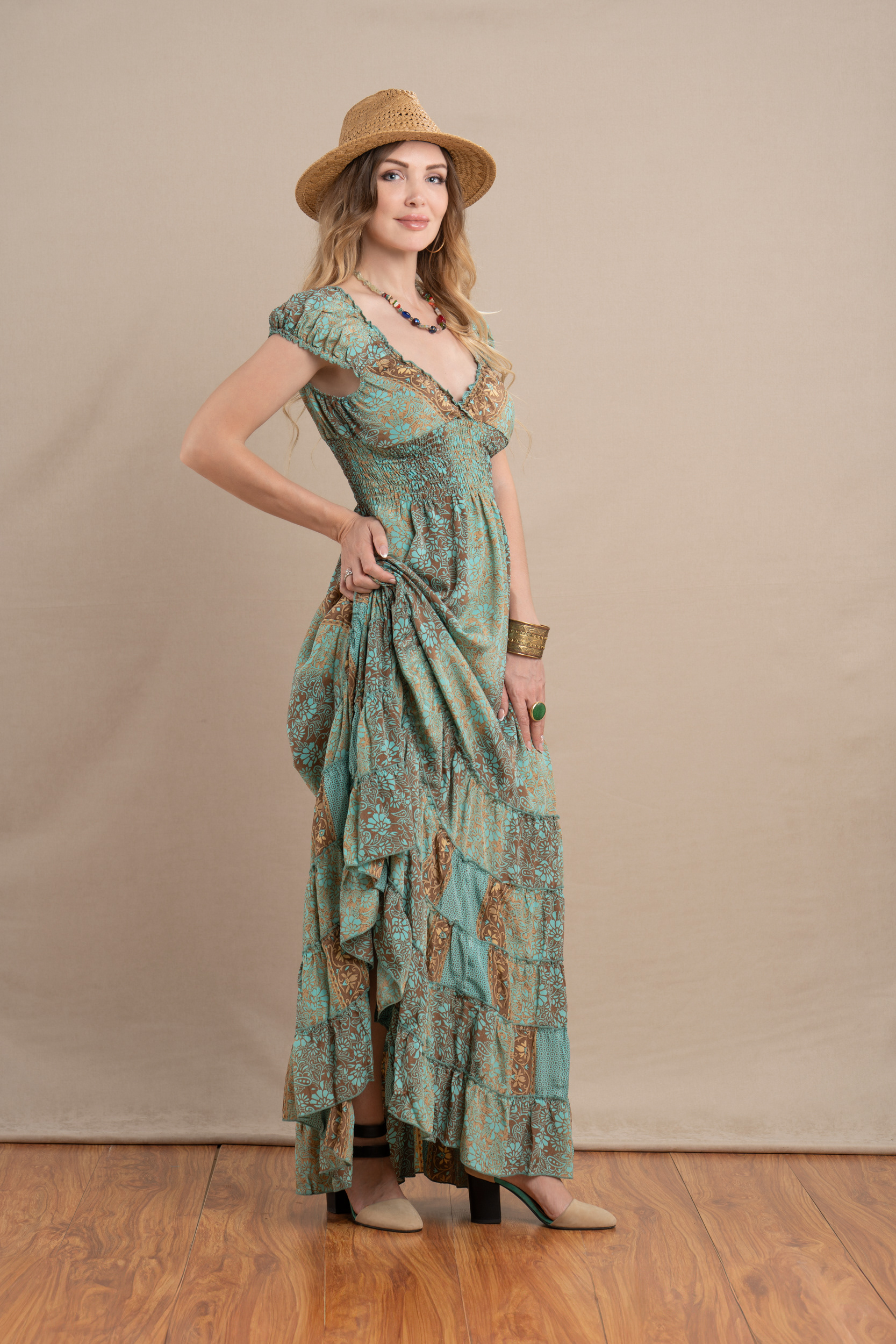 Katya@cuneytozyurtstudio